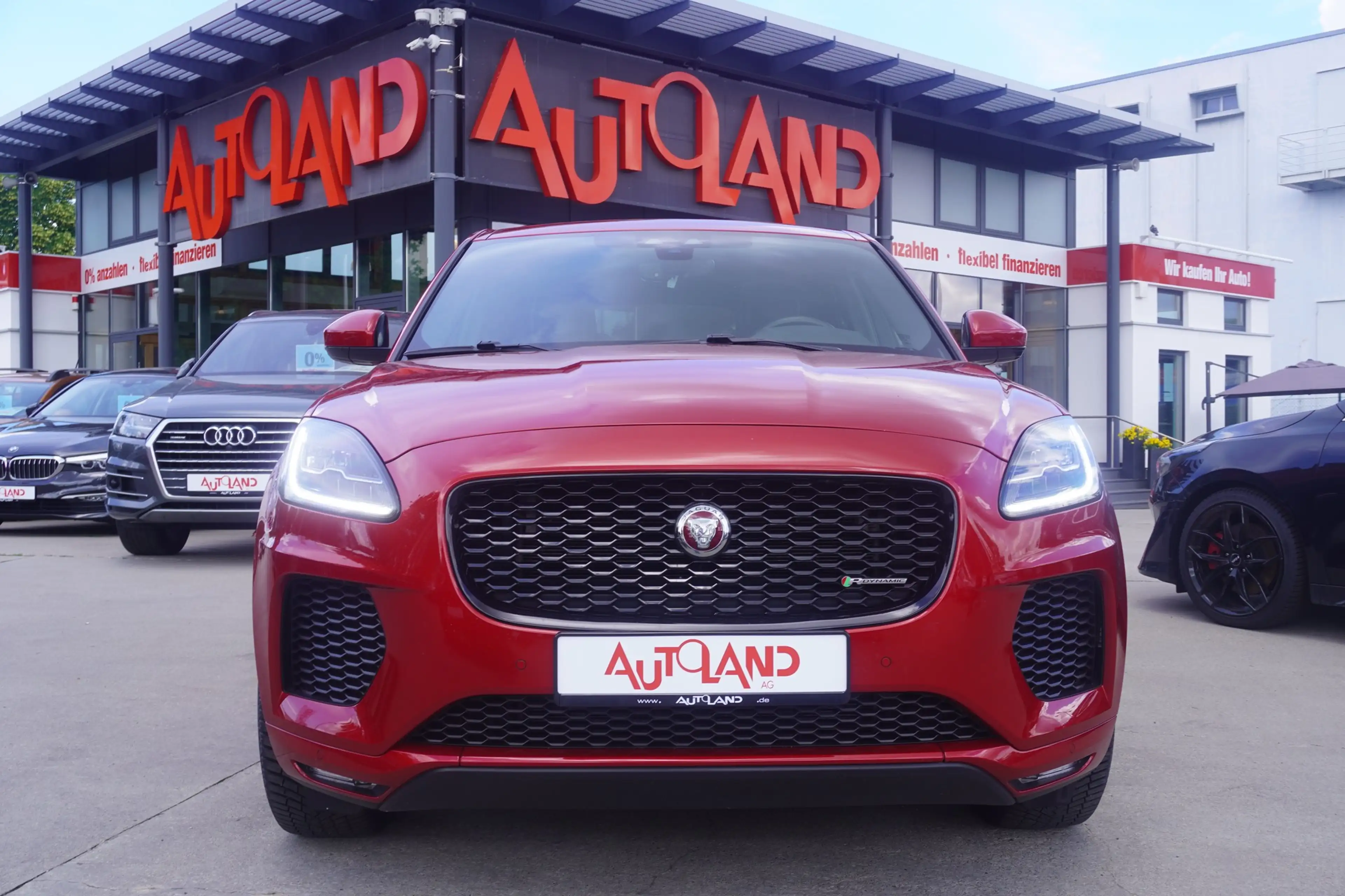 Jaguar E-Pace E-PACE 2.0 R-Dynamic SE AWD LED Navi Panorama — photo 6