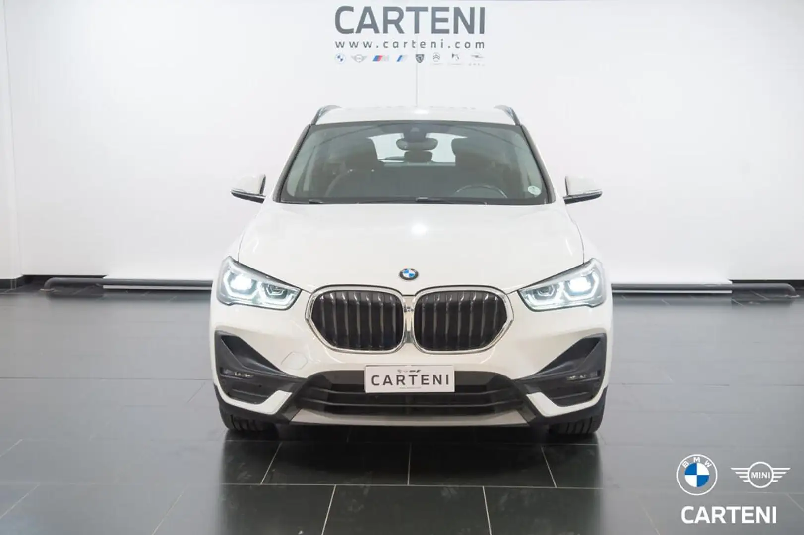 BMW X1 xdrive18d Business Advantage auto Bianco - 2