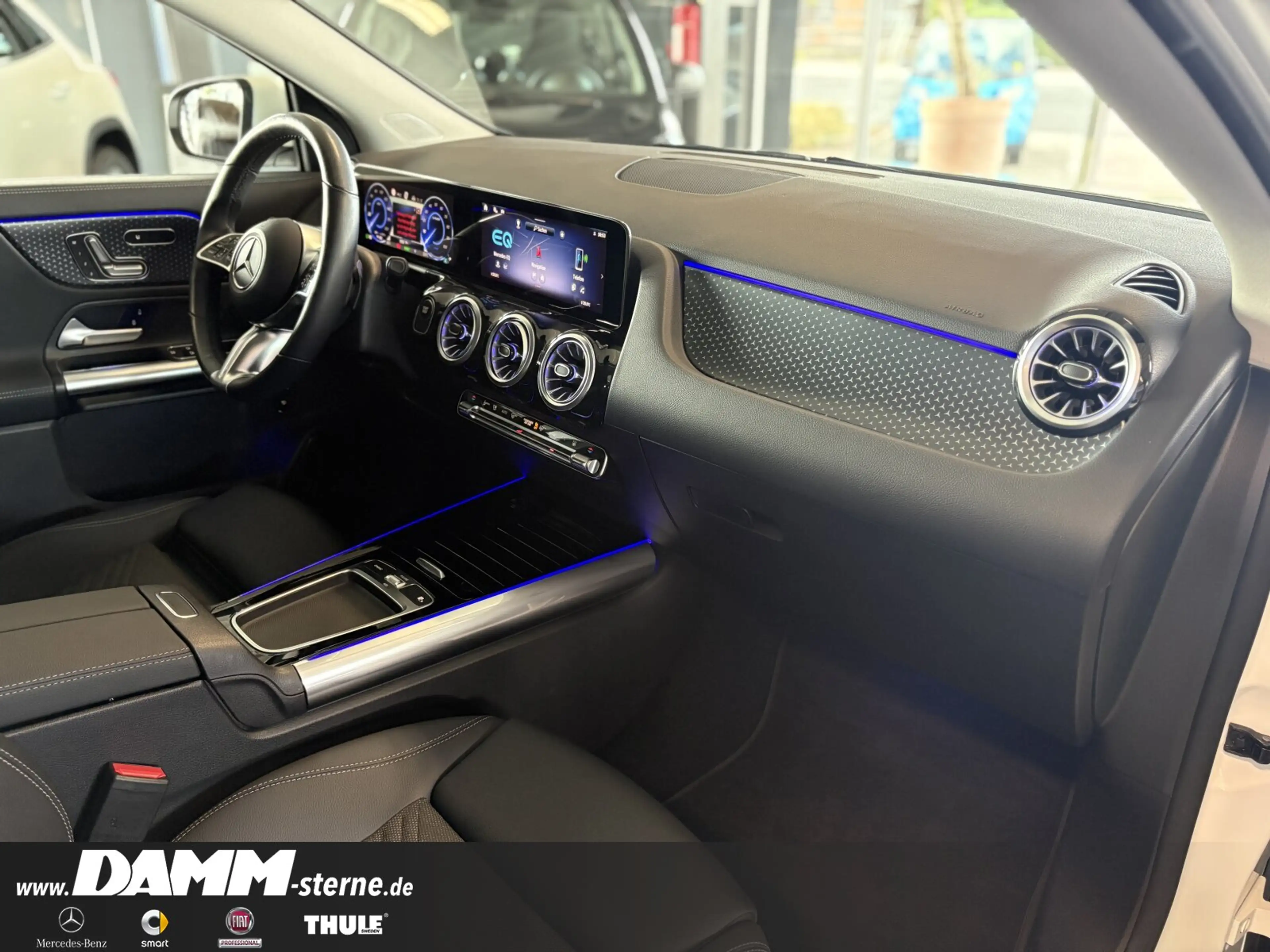 Mercedes-Benz EQA 300 EQA 300 4M Progr.Adv+/MEMORY/FAP/AHK/60M GA+Flex — photo 12