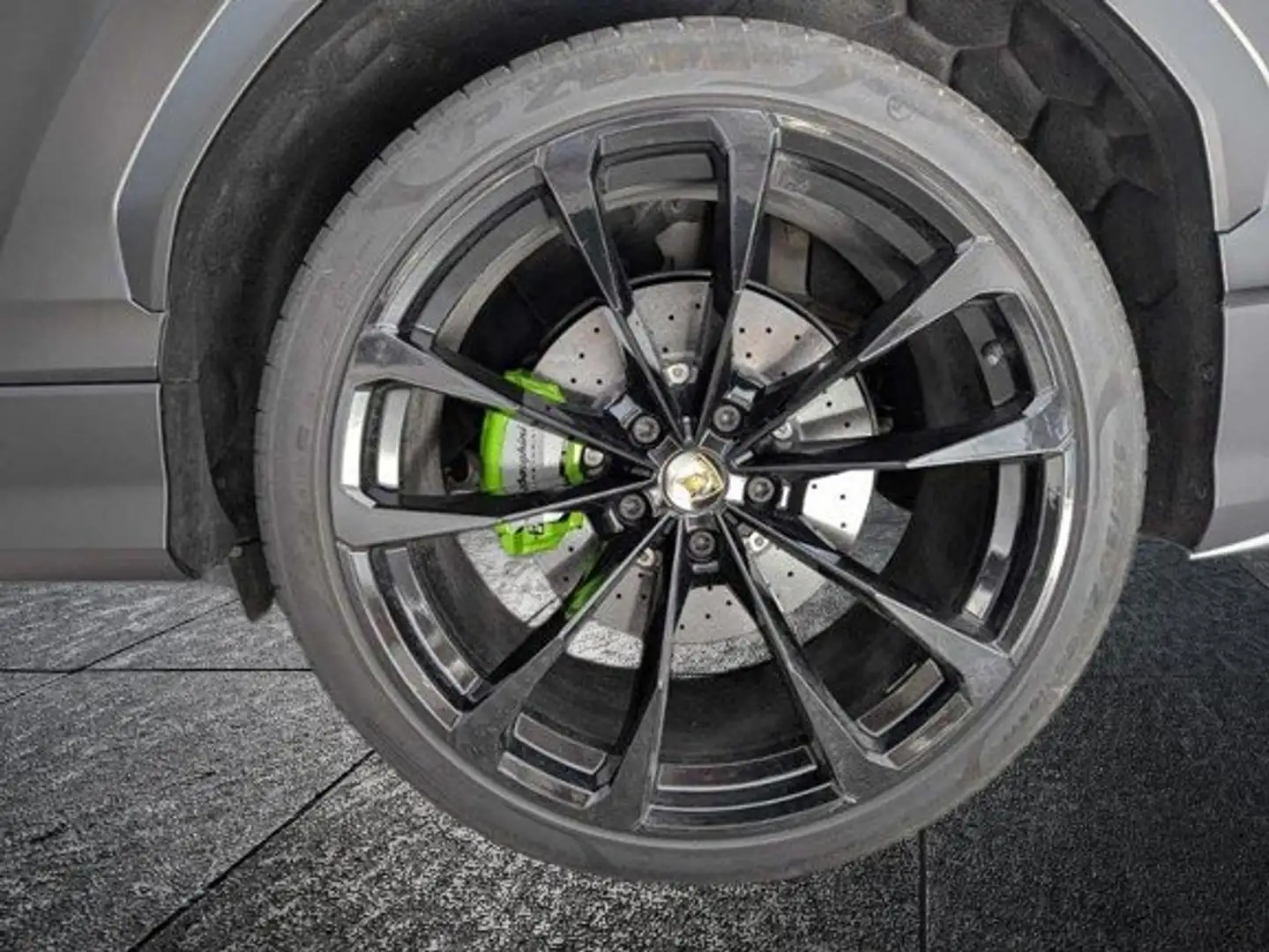Lamborghini Urus Urus 4.0 V8 auto Černá - 2