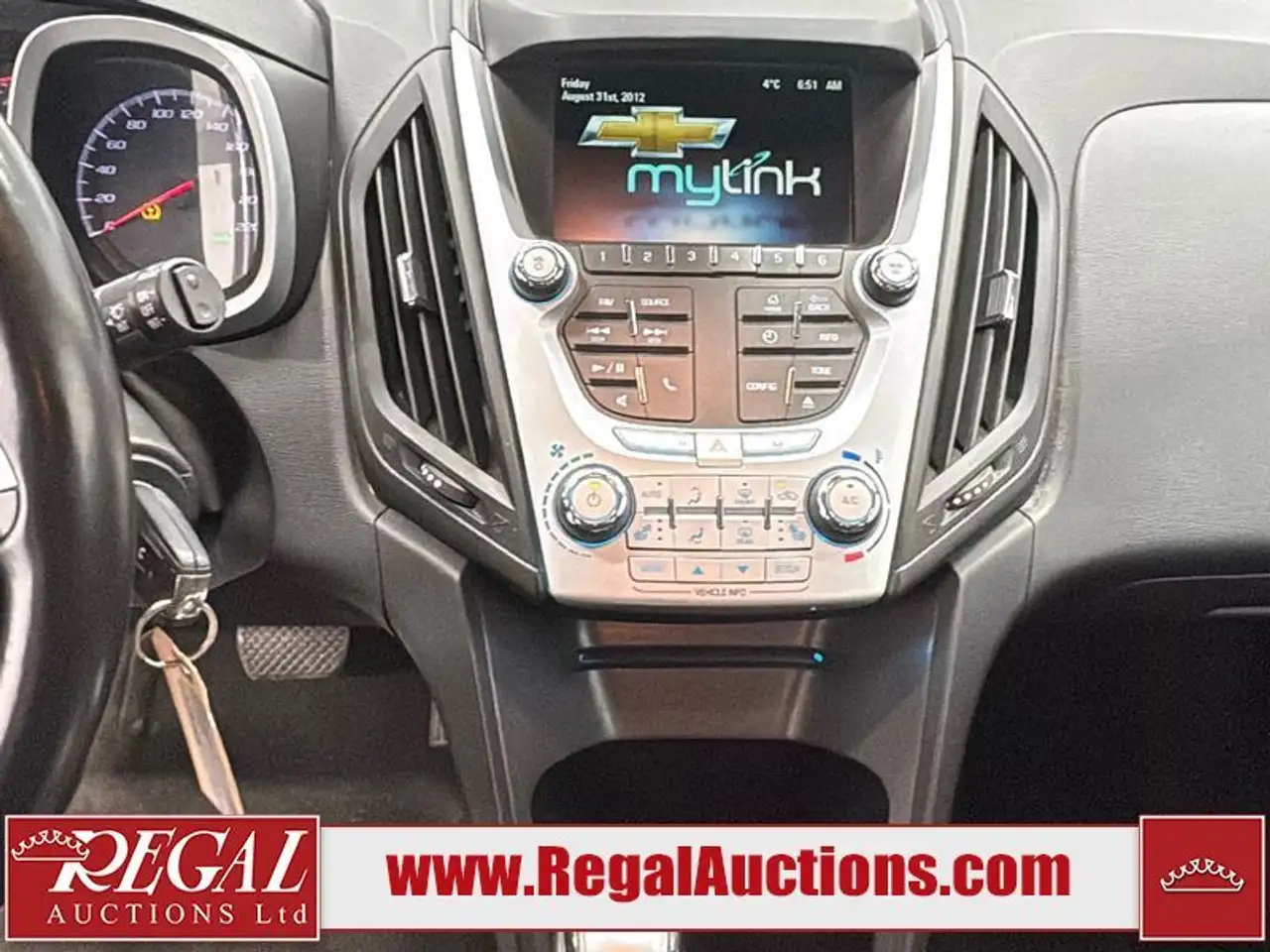 Chevrolet Equinox снимка Chevrolet Equinox