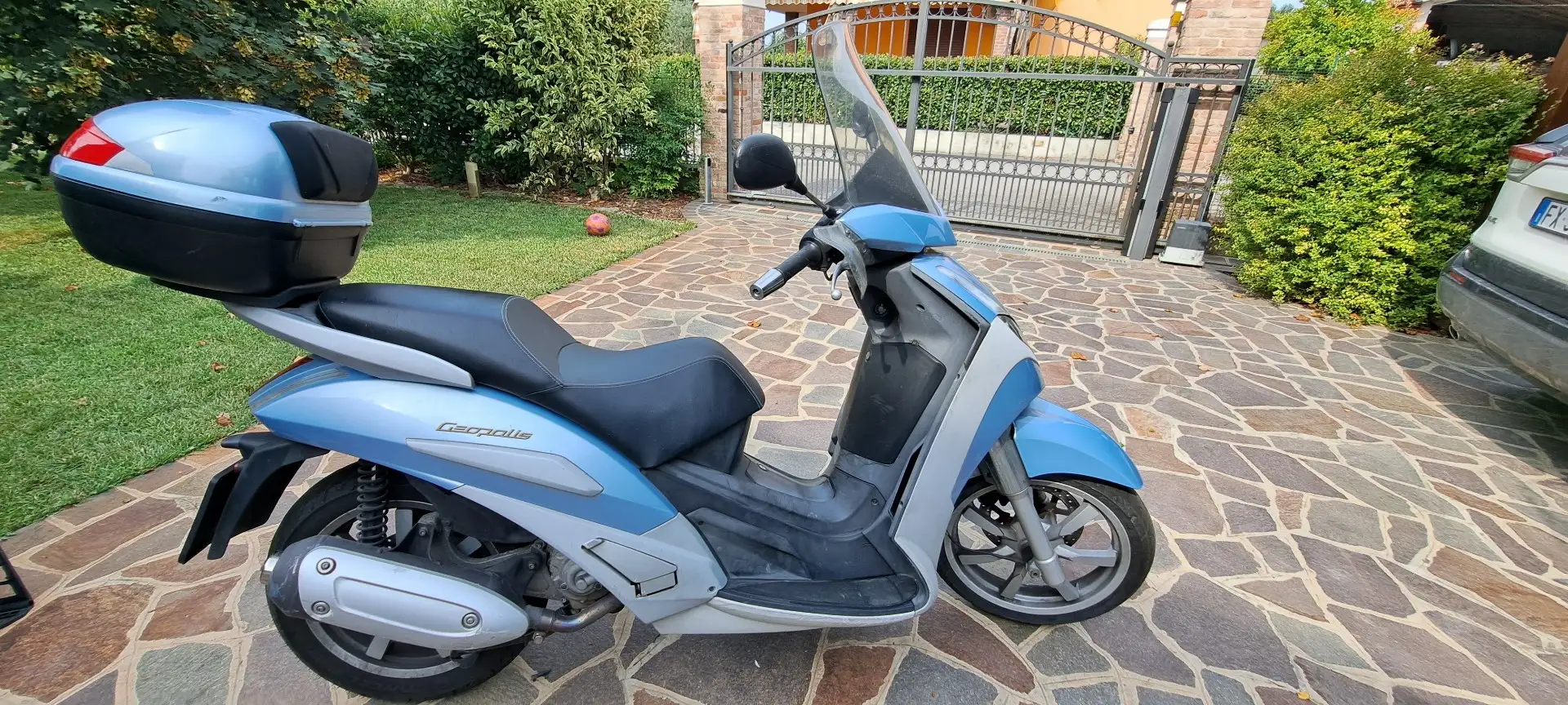 Peugeot Geopolis 250 Blue - 1