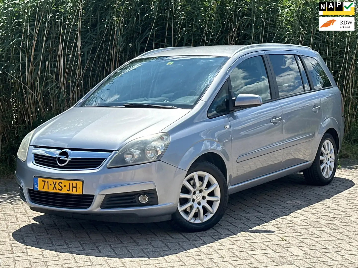 Opel Zafira 1.8 Temptation 7P Airco Cruise Trekhaak Nieuwe Apk Сірий - 1