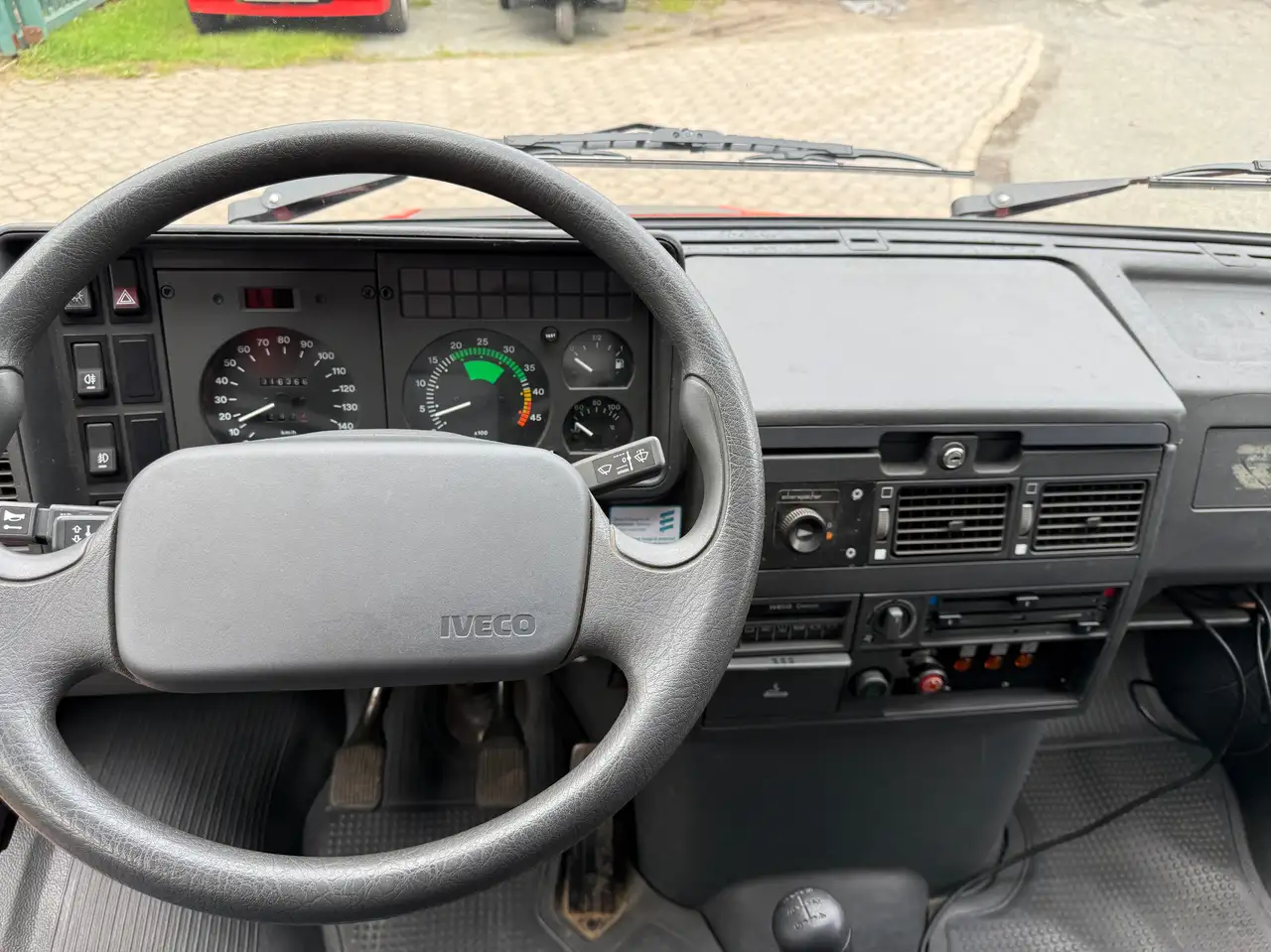 Iveco Daily 49-10 Turbo D Classic Feuerwehr TSF *nur 16.400 km*HU 1/2028*AHK*6 Sitze*, foto 11