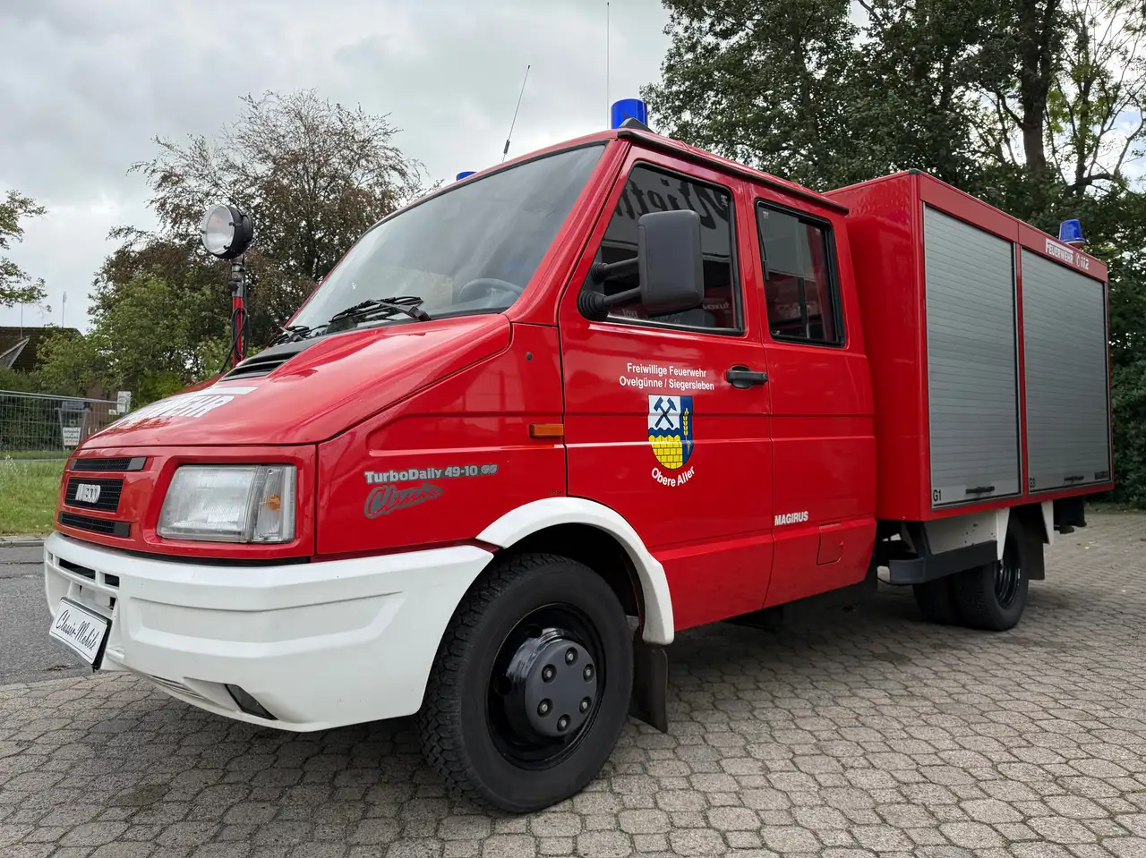 Iveco Daily 49-10 Turbo D Classic Feuerwehr TSF *nur 16.400 km*HU 1/2028*AHK*6 Sitze*, foto 4