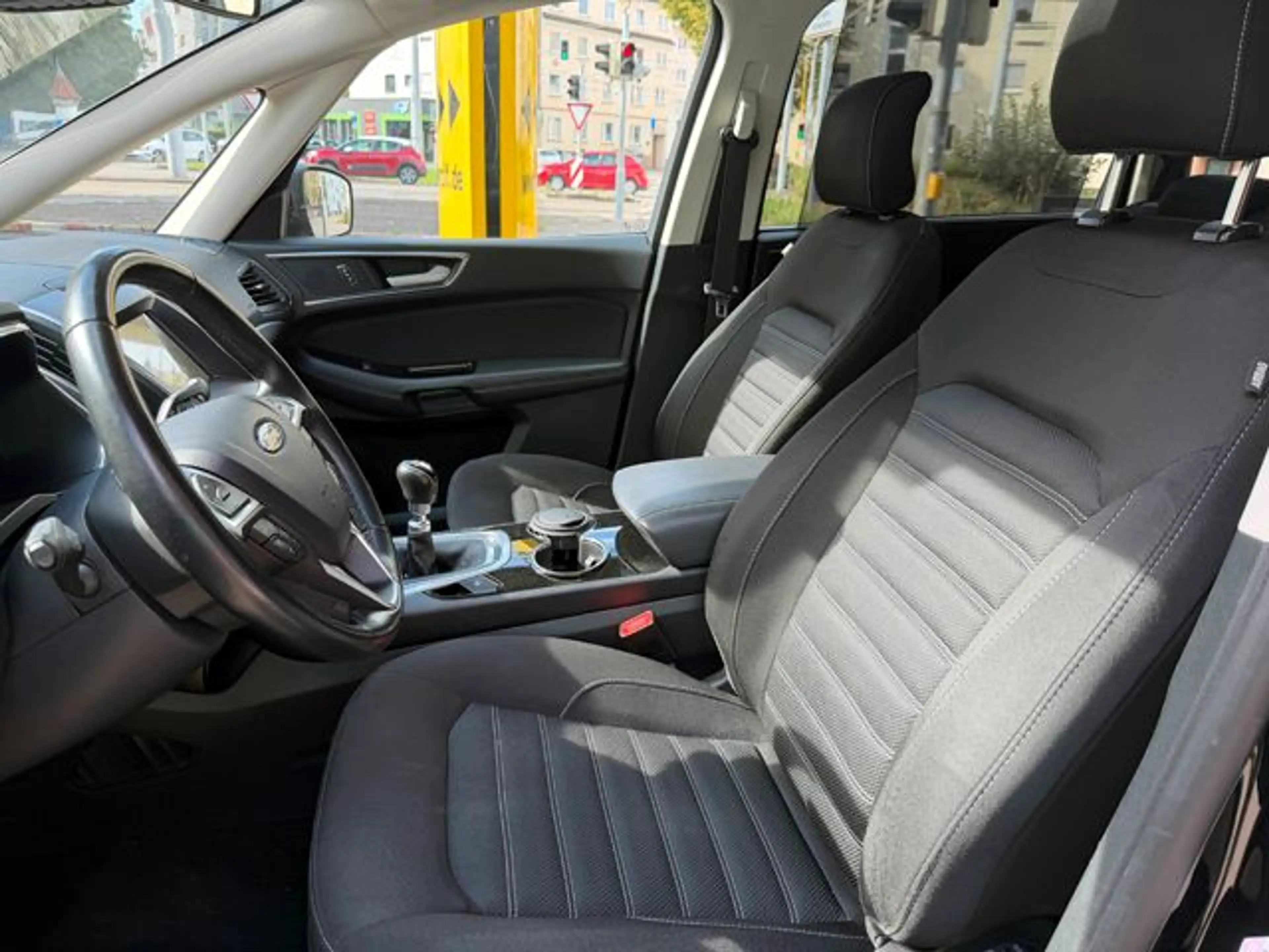 Ford Galaxy 2.0D Titanium Navi/AHK/LED/SHZ/7-Sitzer — photo 6