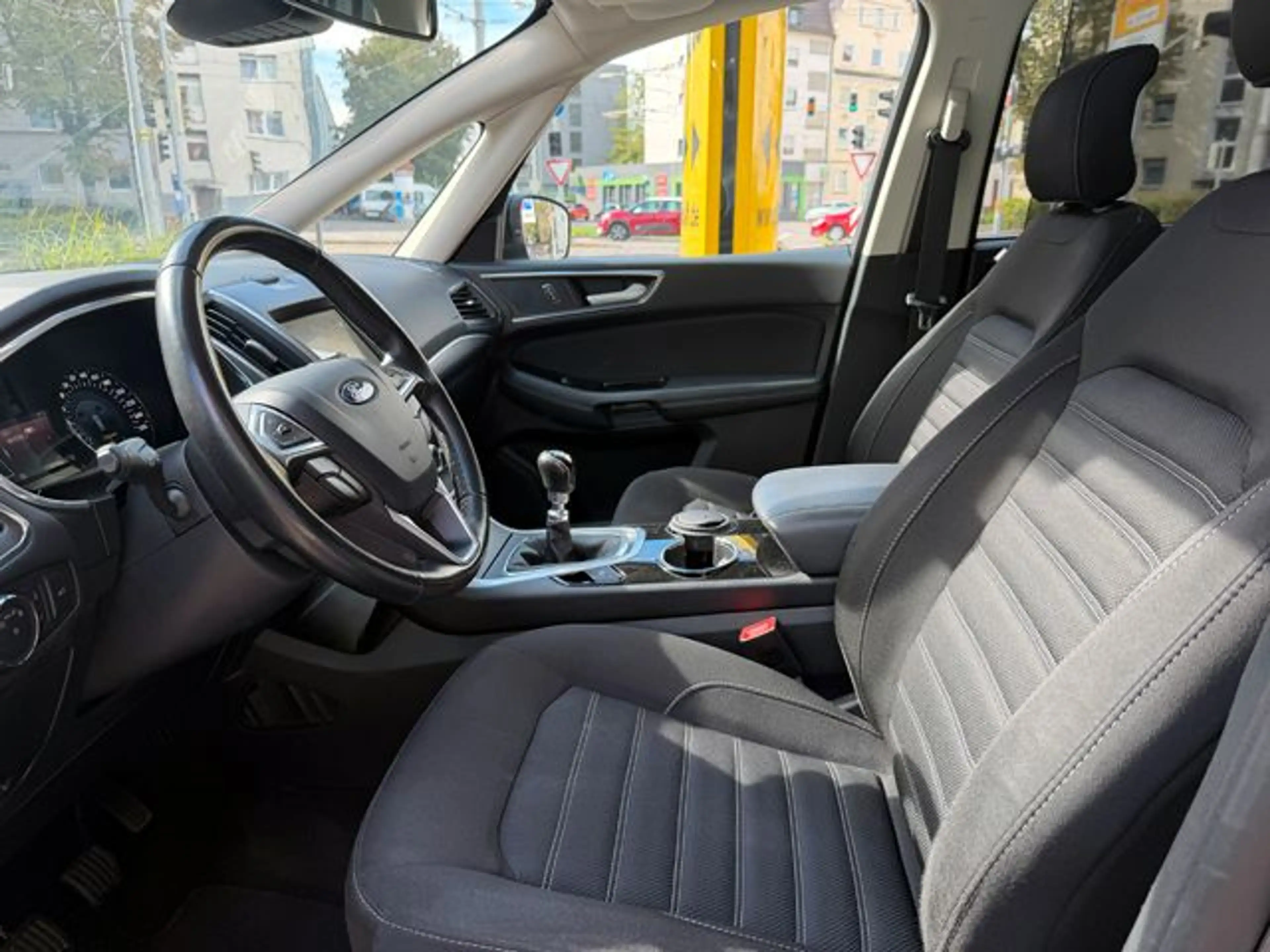 Ford Galaxy 2.0D Titanium Navi/AHK/LED/SHZ/7-Sitzer — photo 4