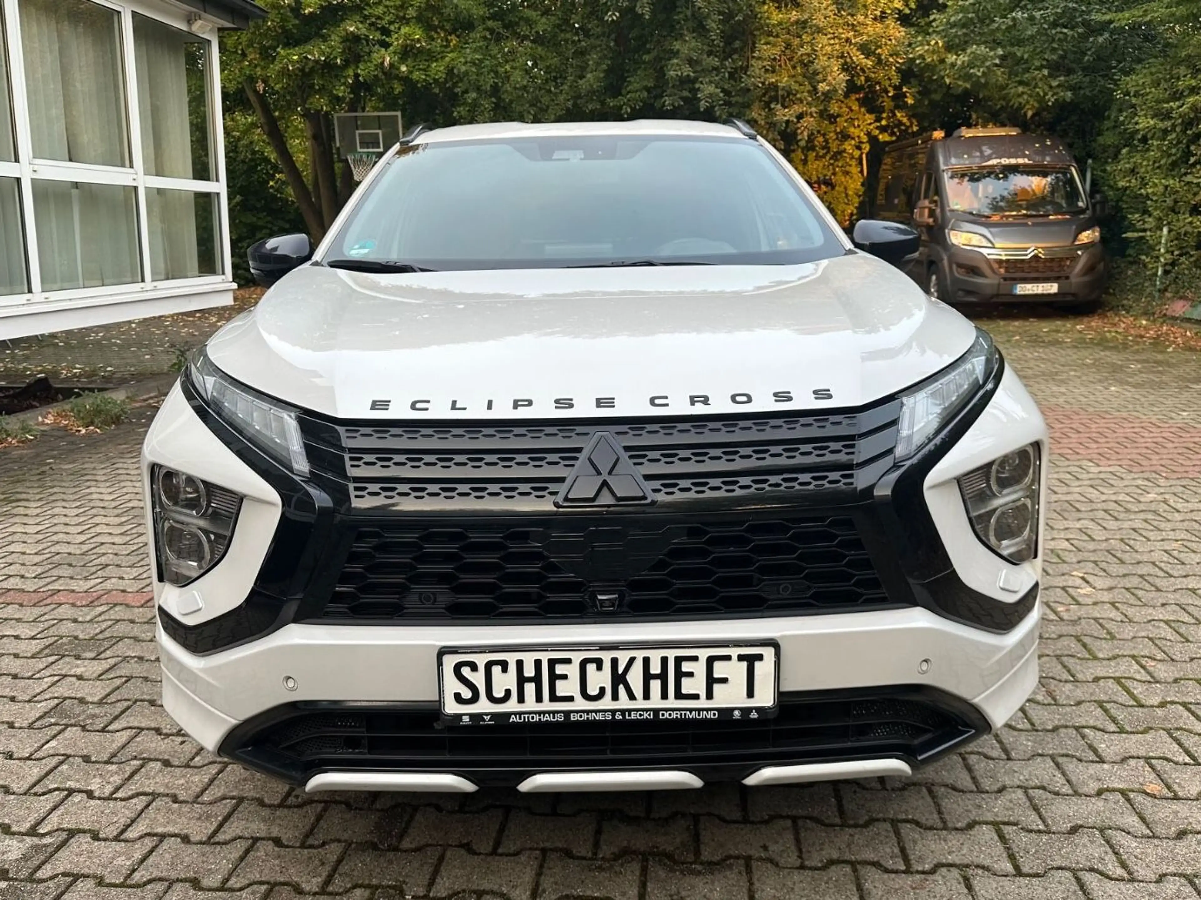 Mitsubishi Eclipse Cross /Plus Select Black Hybrid 4WD — photo 2