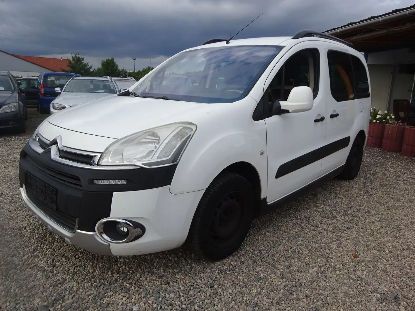 Citroen Berlingo 1.6 HDI Kombi XTR Weiß - 1