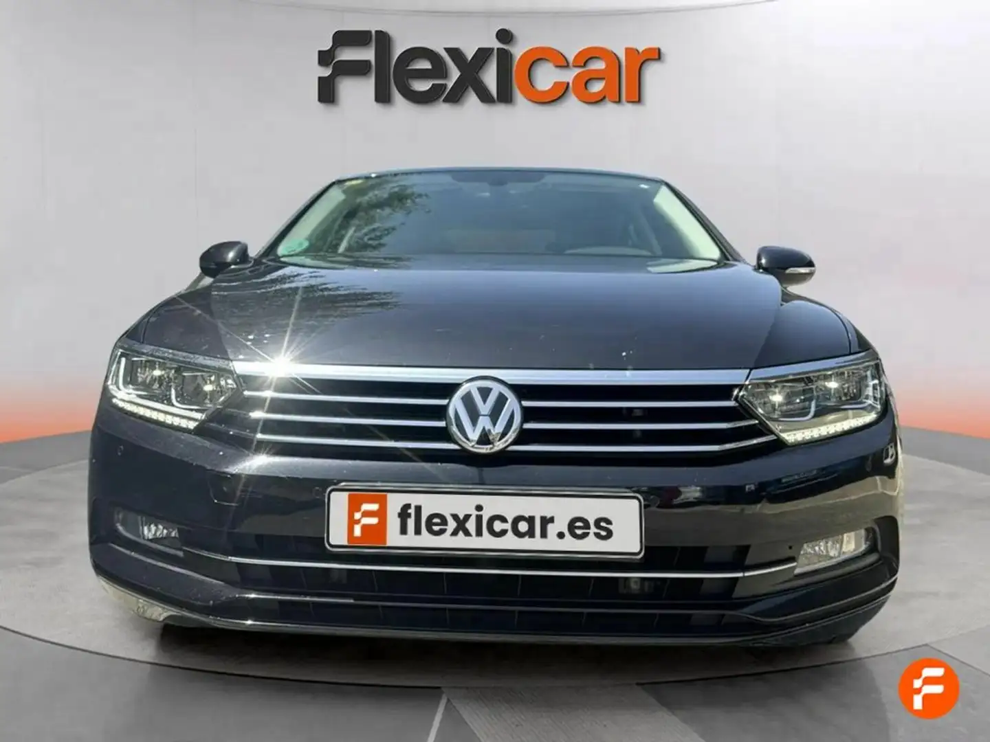 Volkswagen Passat Advance 2.0 TDI 110kW (150CV) Negro - 2