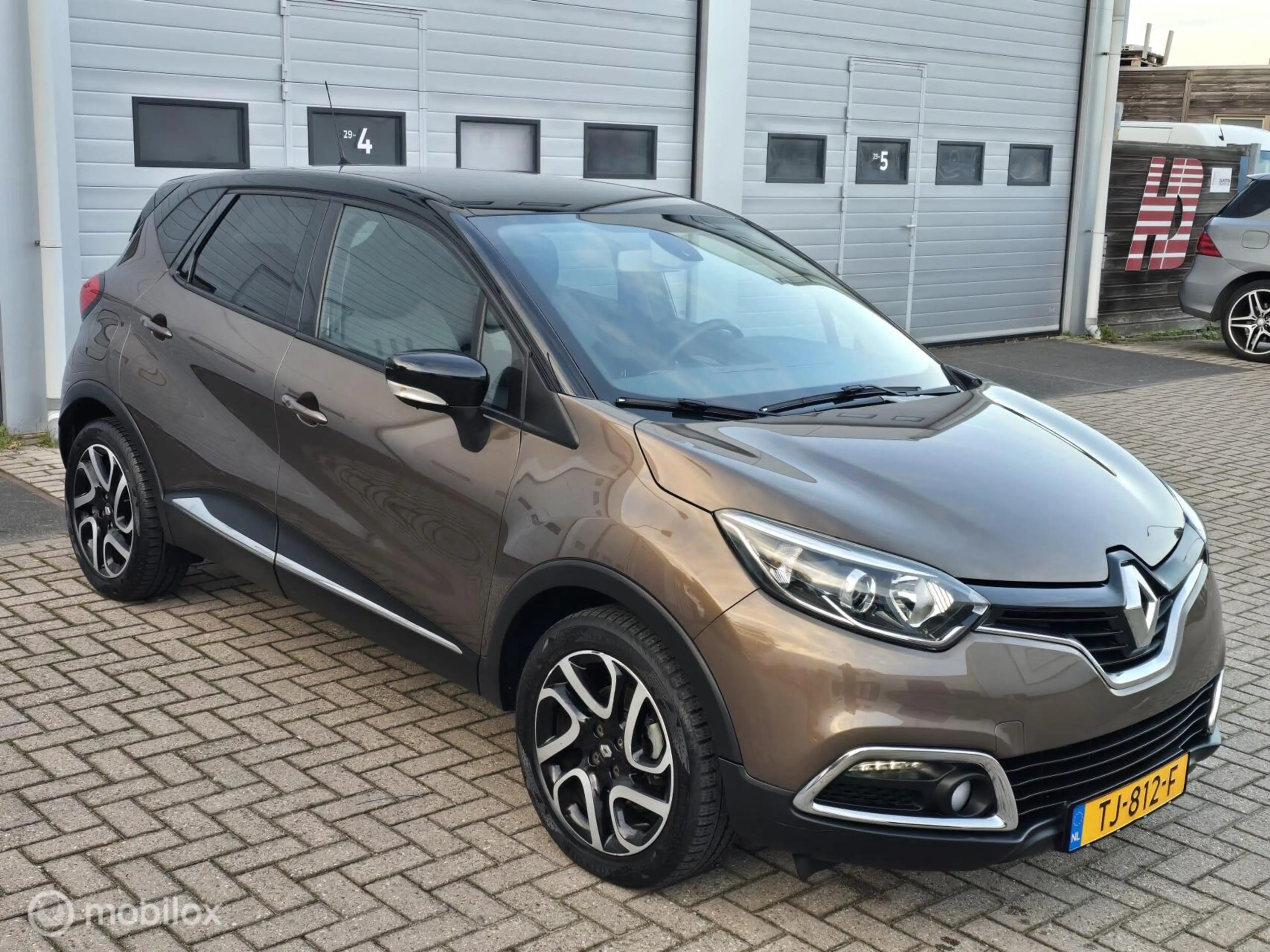 Renault Captur 1.2 TCe Helly Hansen | Automaat | Trekhaak — photo 2