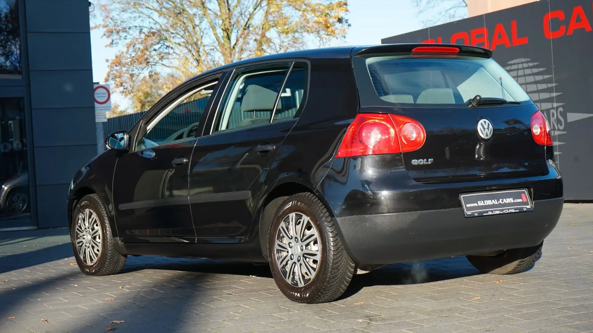 Volkswagen Golf GOLF V 1.4 TRENDLINE*KLIMA*TÜV 08/2026 Noir - 2