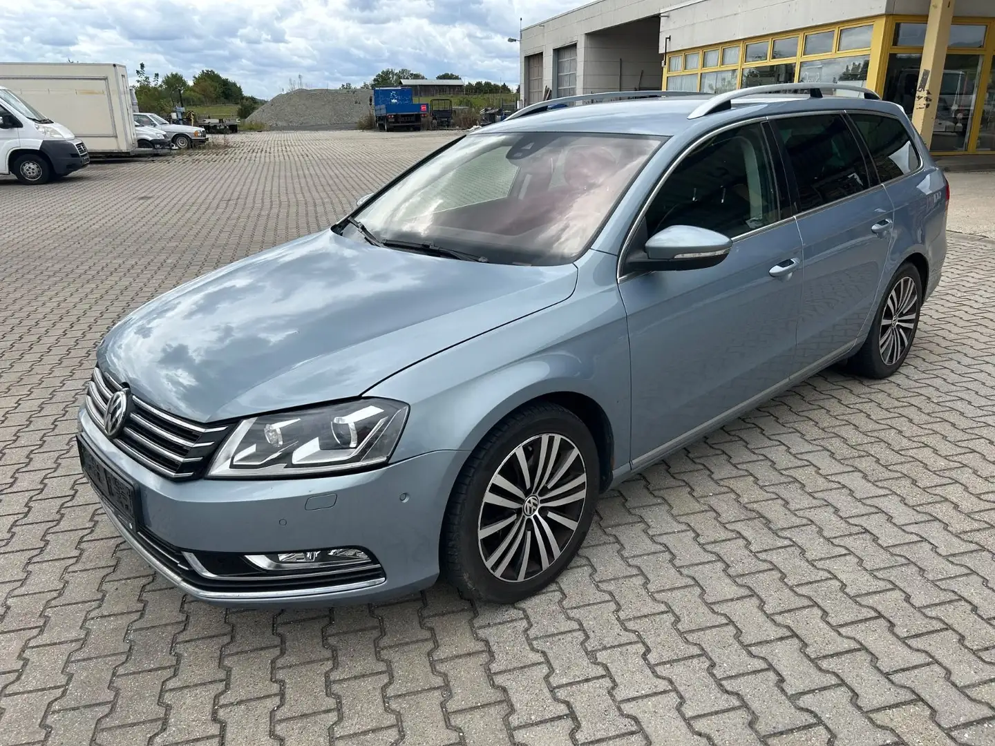 Volkswagen Passat Variant Highline Leder, Scheckheft, Xenon Grau - 1