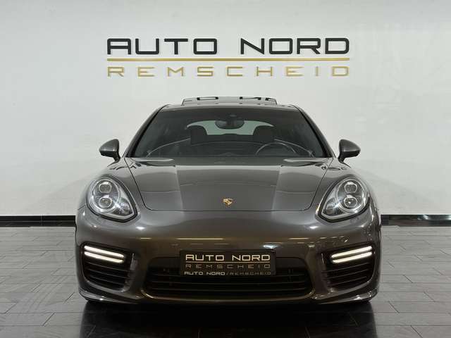 Porsche Panamera Turbo *Sport-Chrono*PDLS+*360°CAM*Bose*
