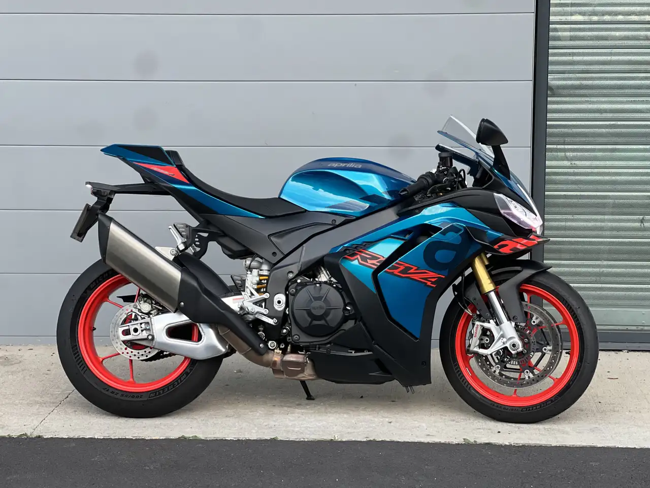 Aprilia RSV4