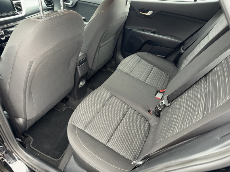 Kia Stonic 1.0 DCT Vision — photo 7