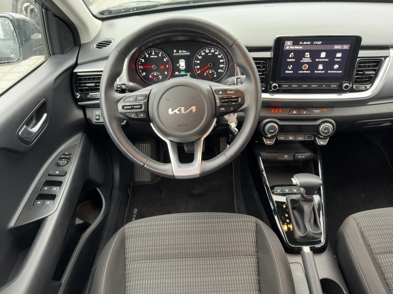 Kia Stonic 1.0 DCT Vision — photo 9