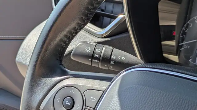 Toyota Corolla view 14