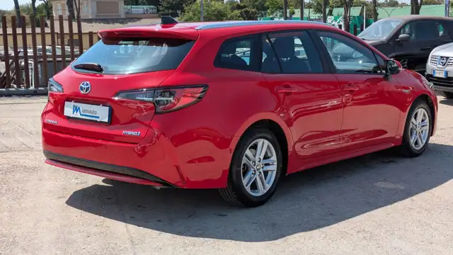 Toyota Corolla view 3