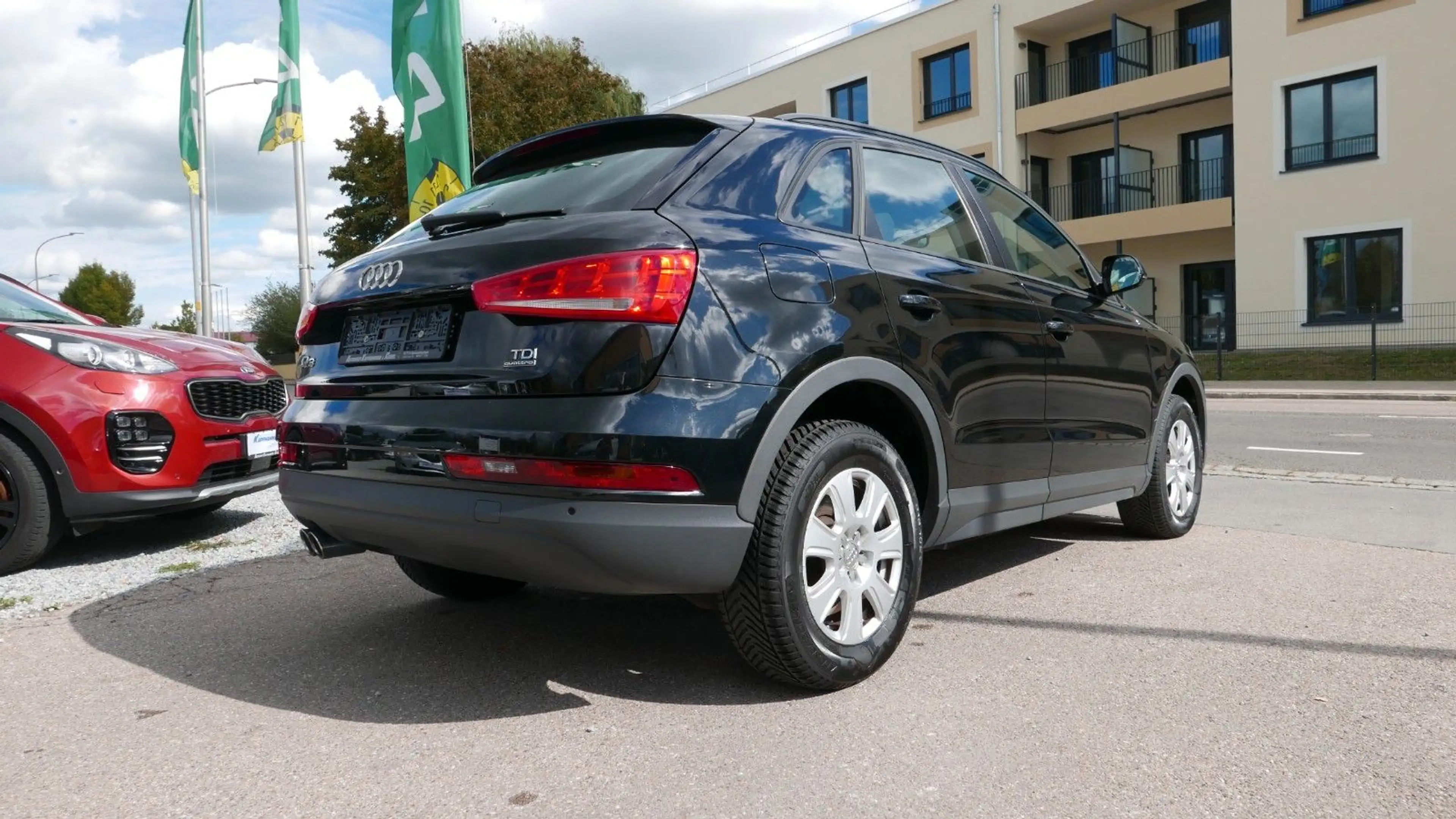 Audi Q3 2.0 TDI quattro/AUTOMATIK/XENON/NAVI — photo 8