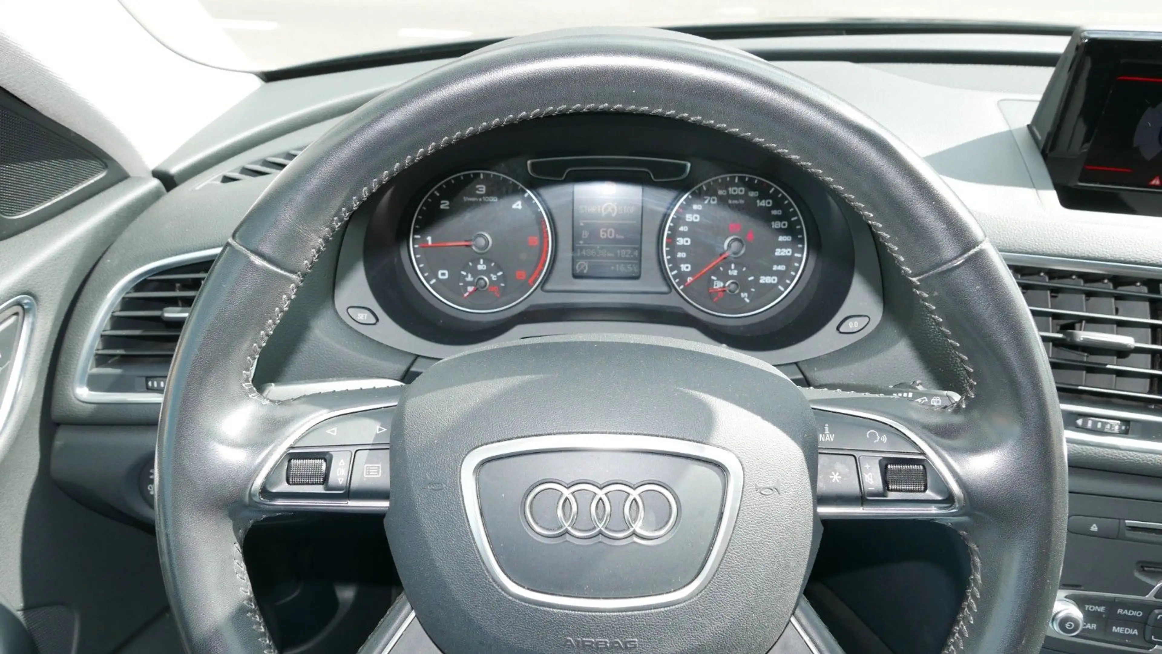 Audi Q3 2.0 TDI quattro/AUTOMATIK/XENON/NAVI — photo 21