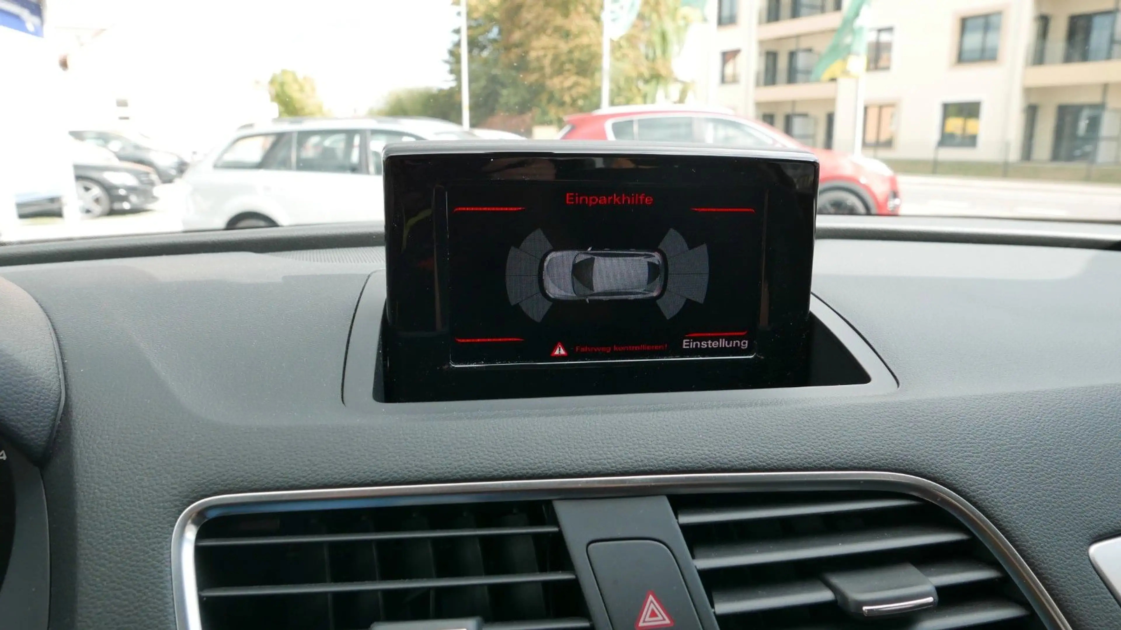 Audi Q3 2.0 TDI quattro/AUTOMATIK/XENON/NAVI — photo 26