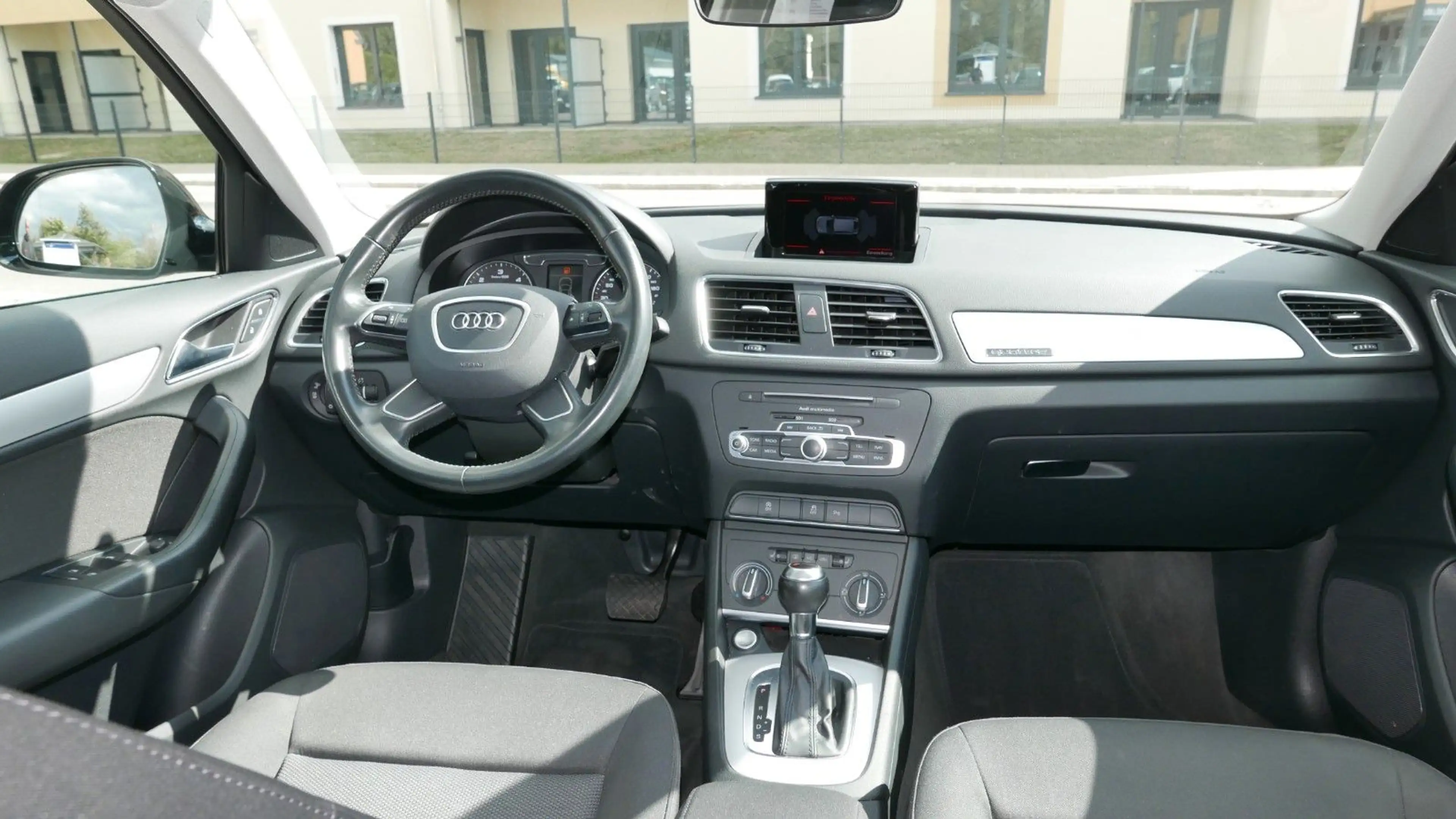 Audi Q3 2.0 TDI quattro/AUTOMATIK/XENON/NAVI — photo 18
