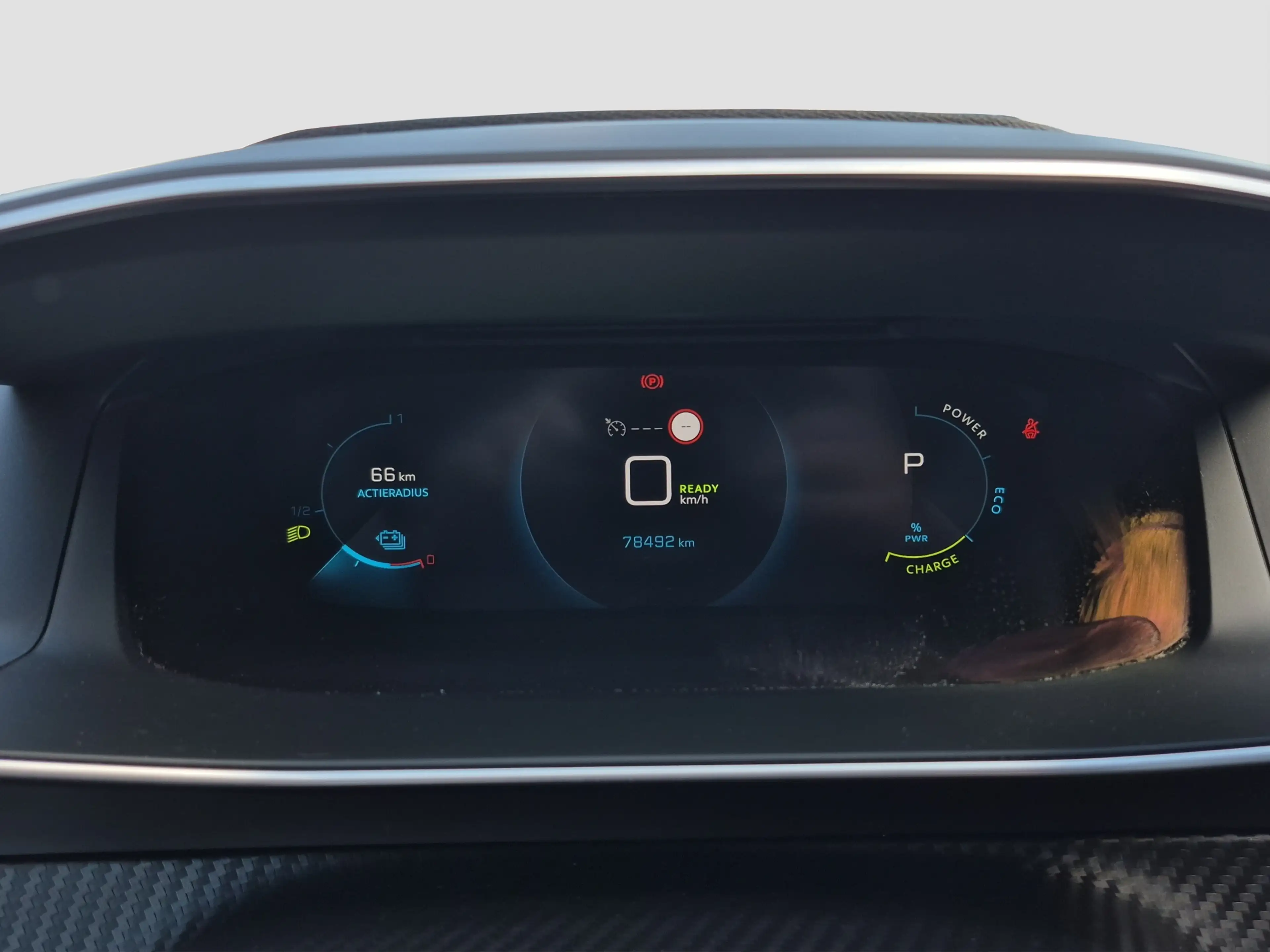 Peugeot e-208 EV Allure Pack 50 kWh 91,2% SOH | 3 Fase | Camera — photo 10