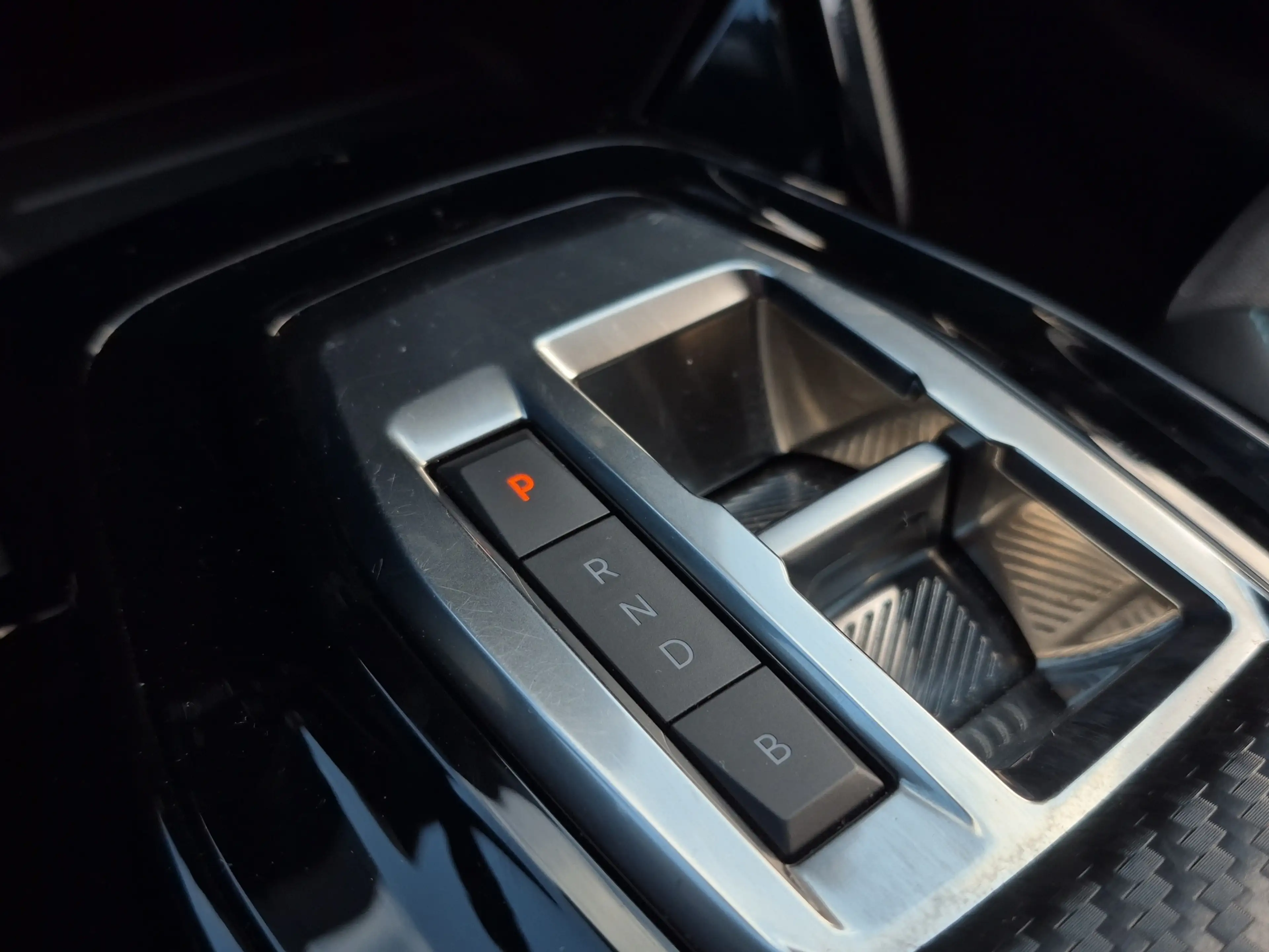 Peugeot e-208 EV Allure Pack 50 kWh 91,2% SOH | 3 Fase | Camera — photo 24