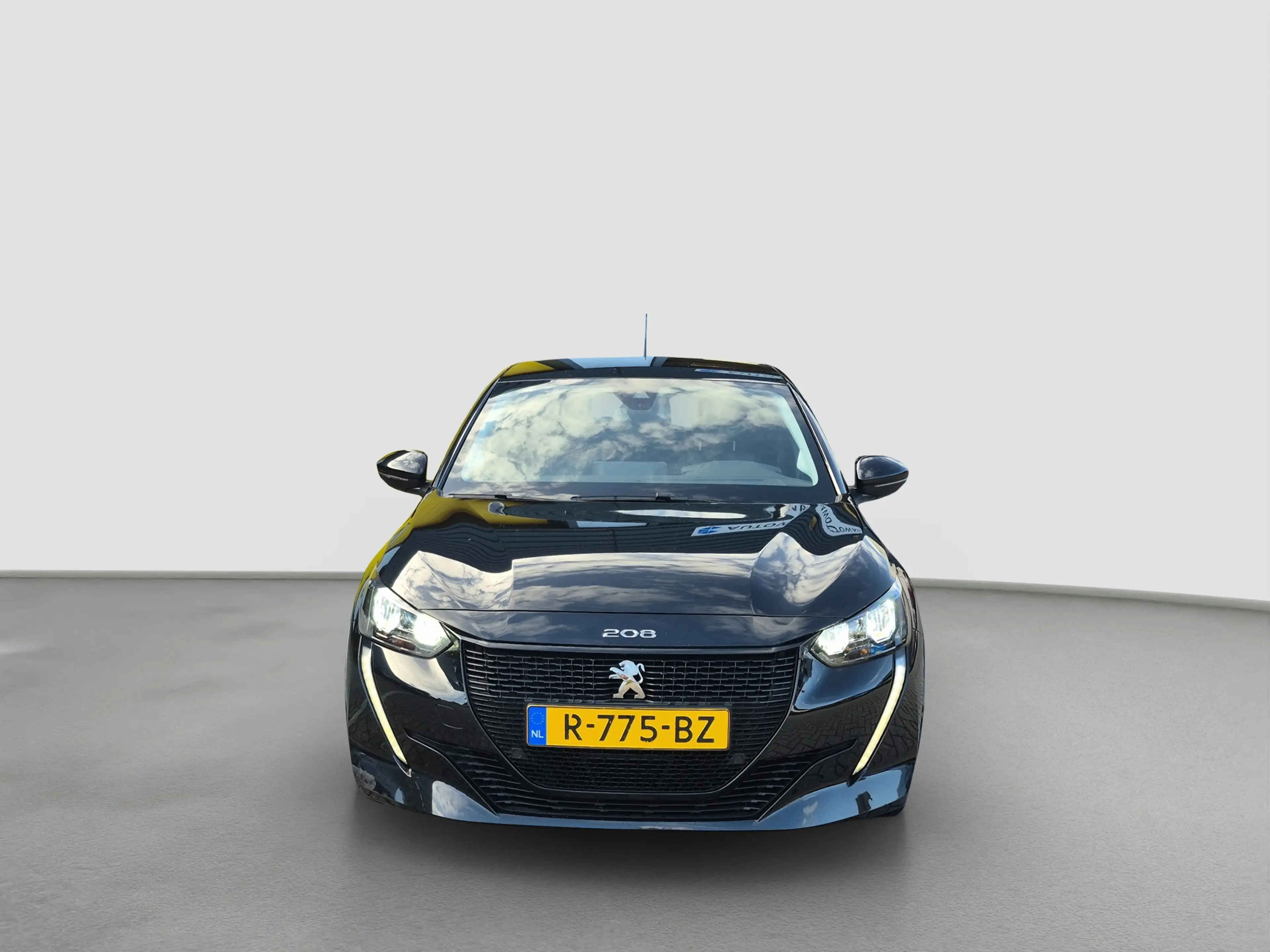 Peugeot e-208 EV Allure Pack 50 kWh 91,2% SOH | 3 Fase | Camera — photo 9