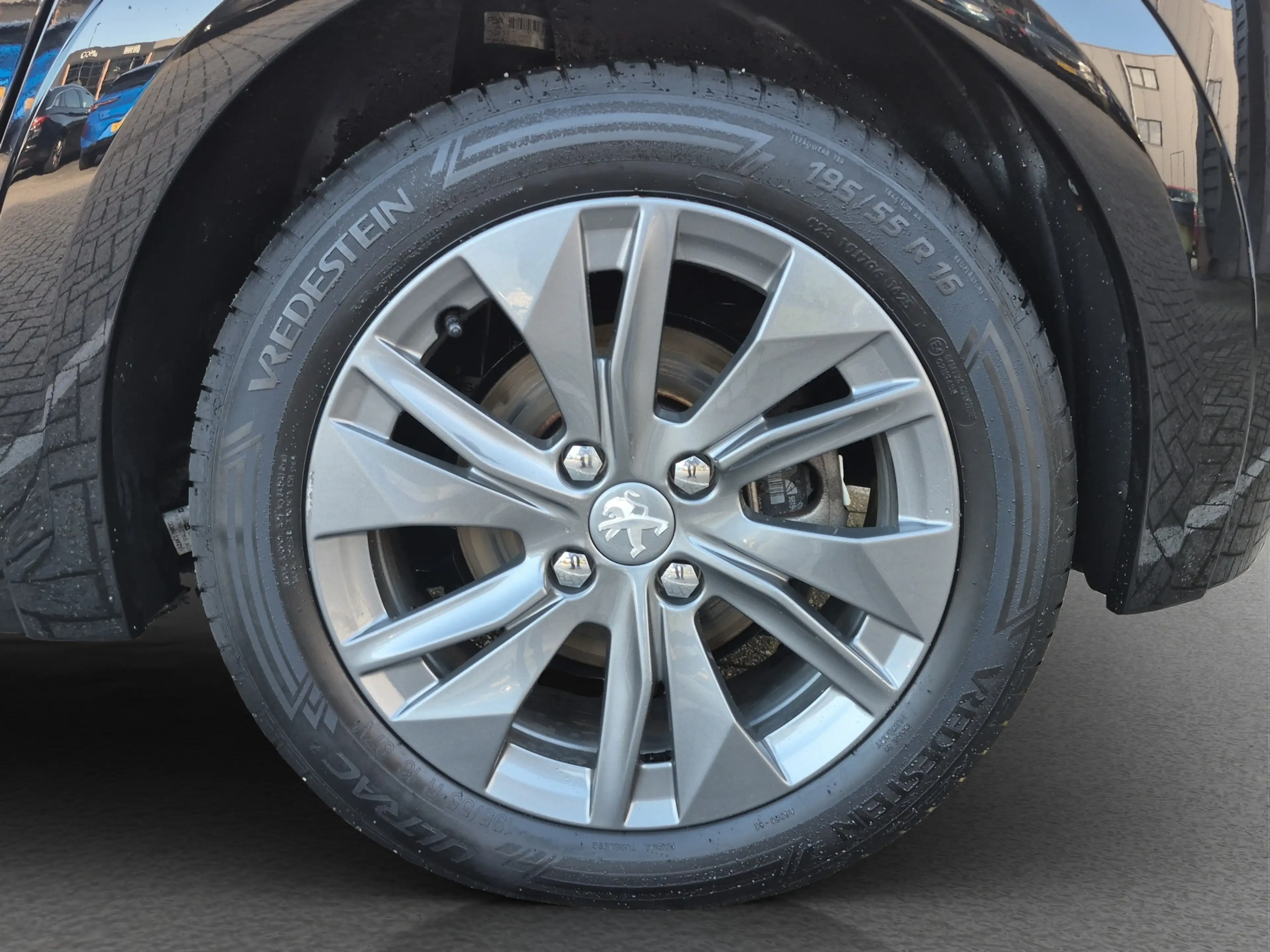 Peugeot e-208 EV Allure Pack 50 kWh 91,2% SOH | 3 Fase | Camera — photo 32