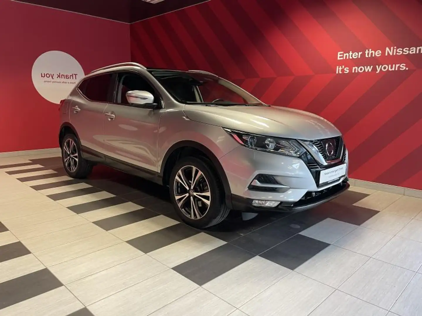 Nissan Qashqai N-Connecta + Design Pack Zilver - 1