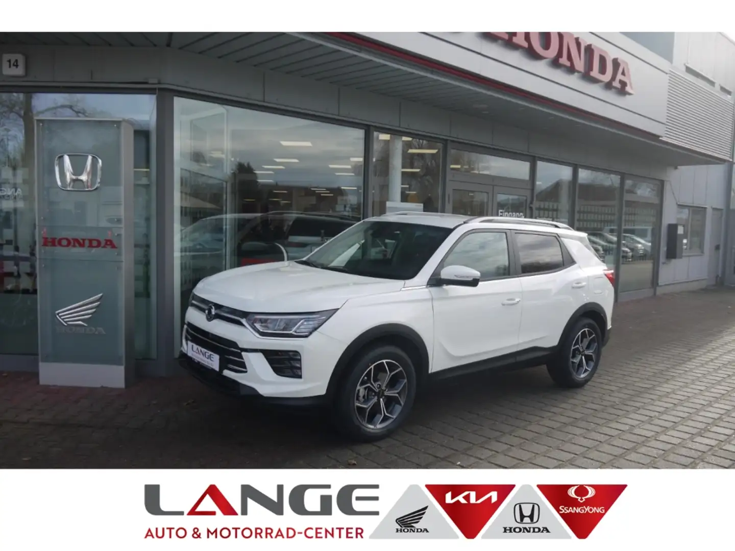SsangYong Korando Bliss 1.5 AT Navi SHZ Temp Tel.-Vorb. PDC Regensen Weiß - 1