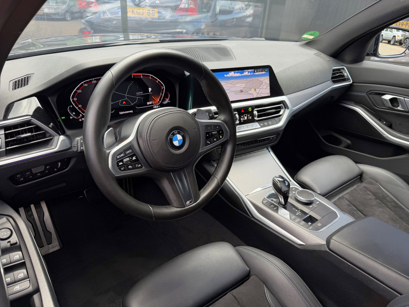 BMW 318 3-Serie Touring 318i M-Sport Edition Shadowline Tr — photo 8