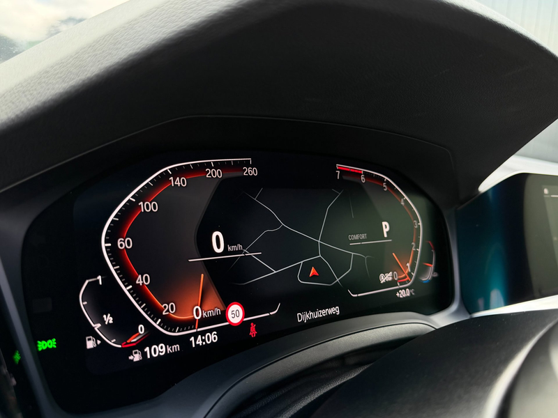 BMW 318 3-Serie Touring 318i M-Sport Edition Shadowline Tr — photo 12