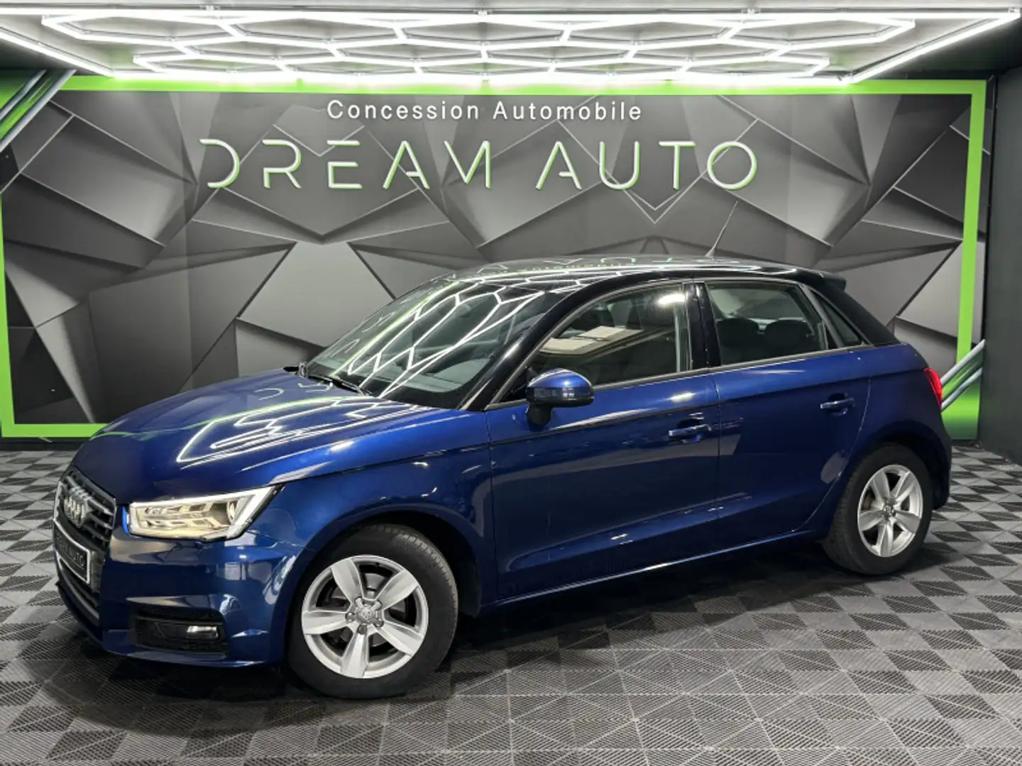 Audi A1 1.4 TDI 90CH ULTRA Bleu - 1