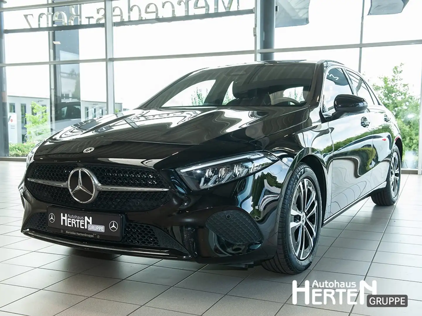 Mercedes-Benz A 200 PROGRESSIVE+AHK+R-KAMERA+NAVI+LED+DAB+SHZ Nero - 1