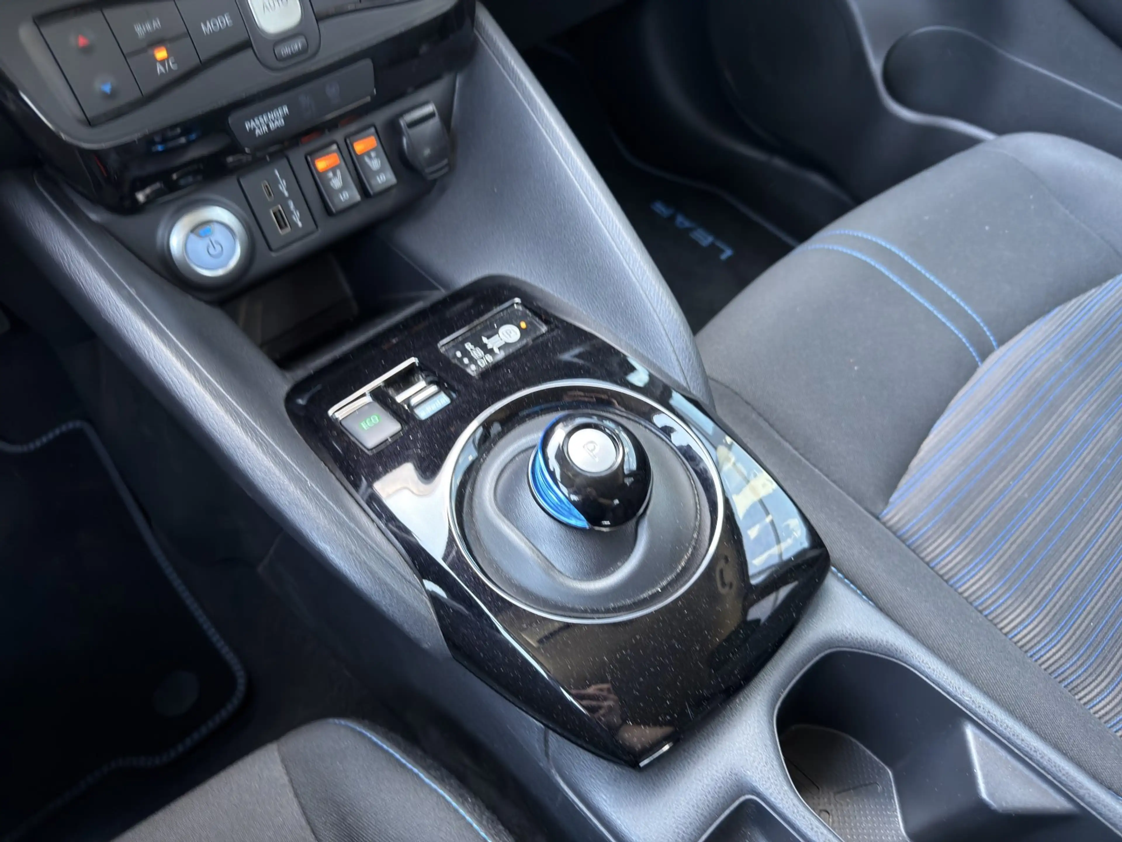 Nissan Leaf 40kWh N-Connecta/SOH 93,74%/WINTER+LED — photo 15