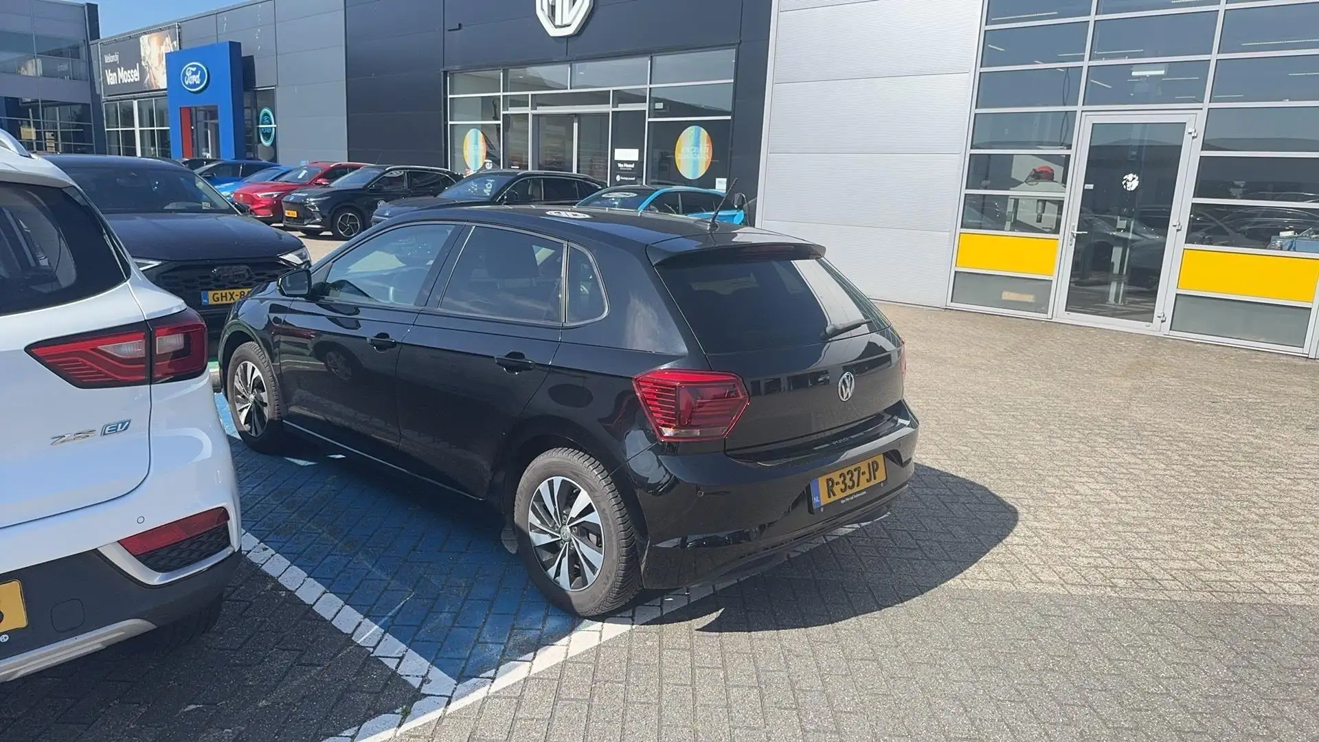 Volkswagen Polo 1.0 TSI Comfortline | 95 PK | Automaat | Stoelverw Noir - 2