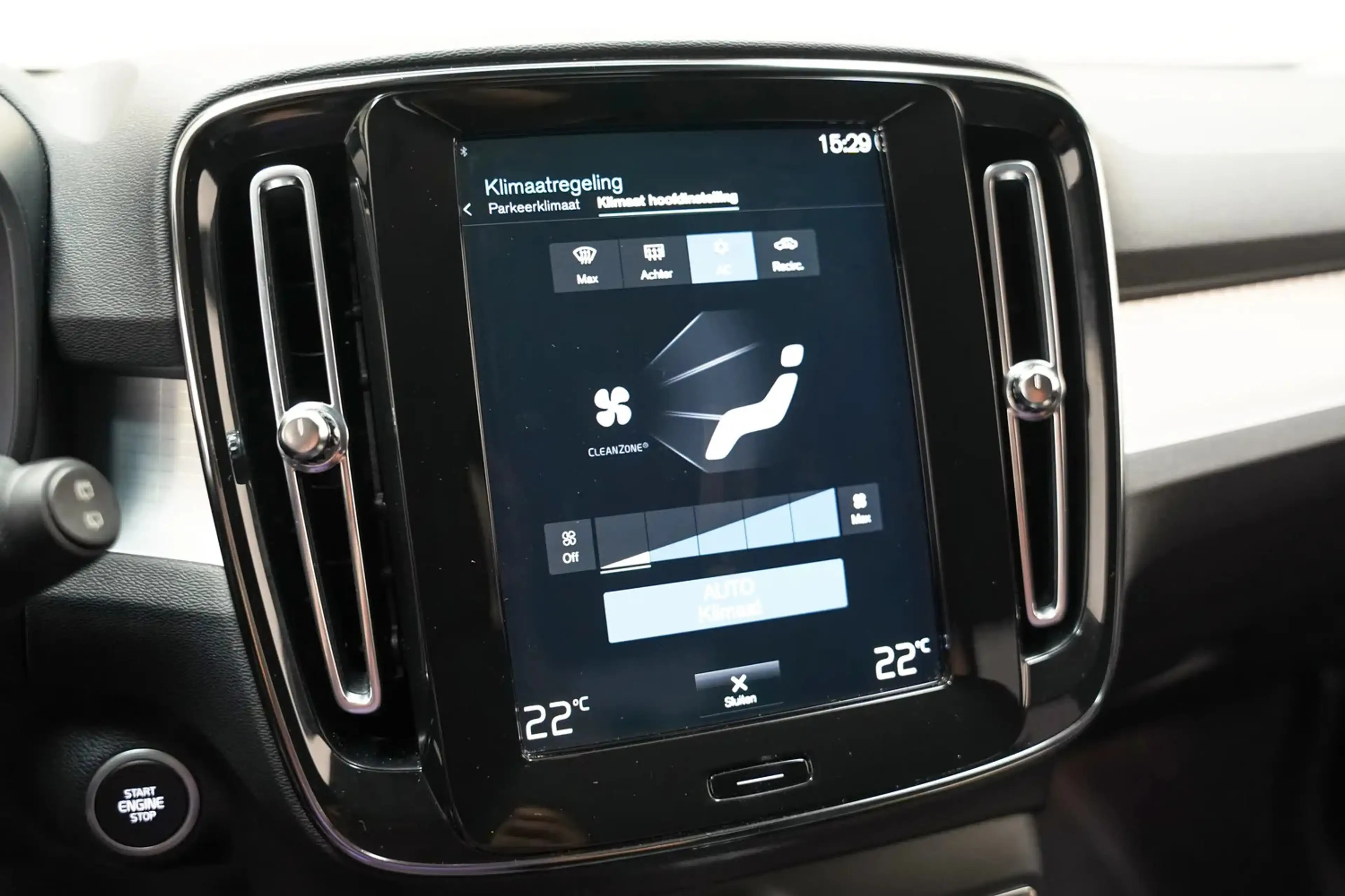 Volvo XC40 1.5 T5 Plug-in hybrid Plus Bright Aut. [ Adapt.cru — photo 15