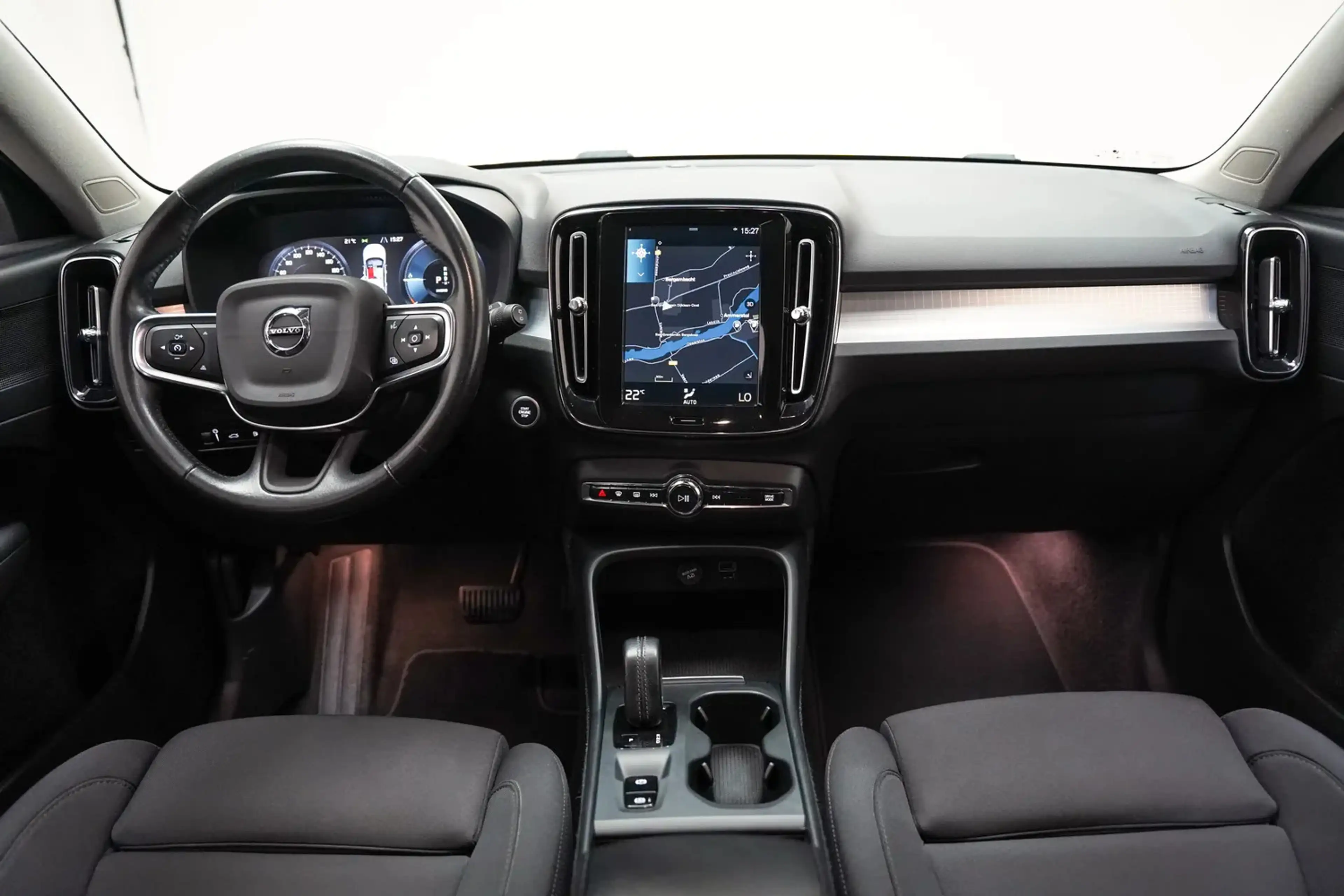 Volvo XC40 1.5 T5 Plug-in hybrid Plus Bright Aut. [ Adapt.cru — photo 5