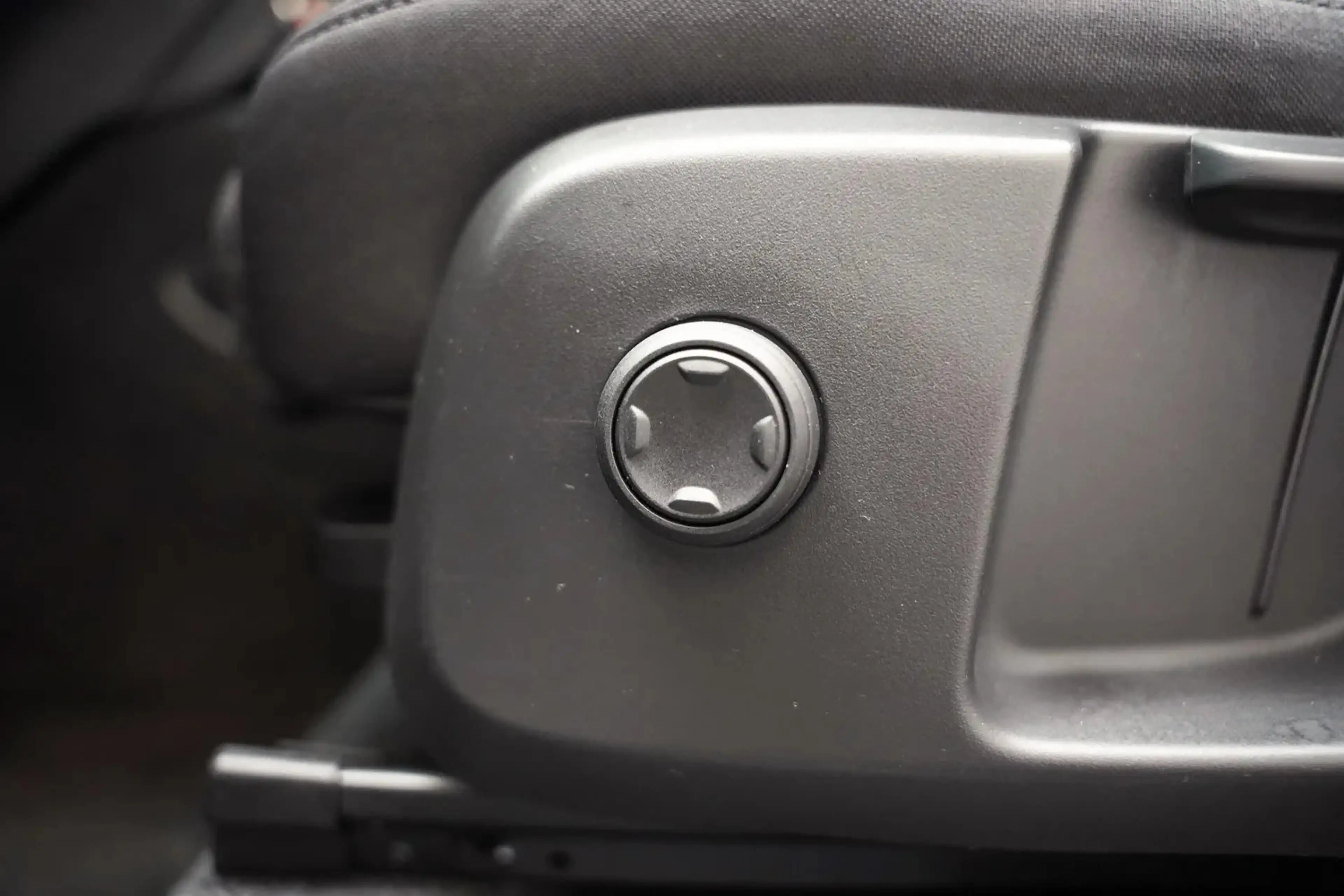 Volvo XC40 1.5 T5 Plug-in hybrid Plus Bright Aut. [ Adapt.cru — photo 11