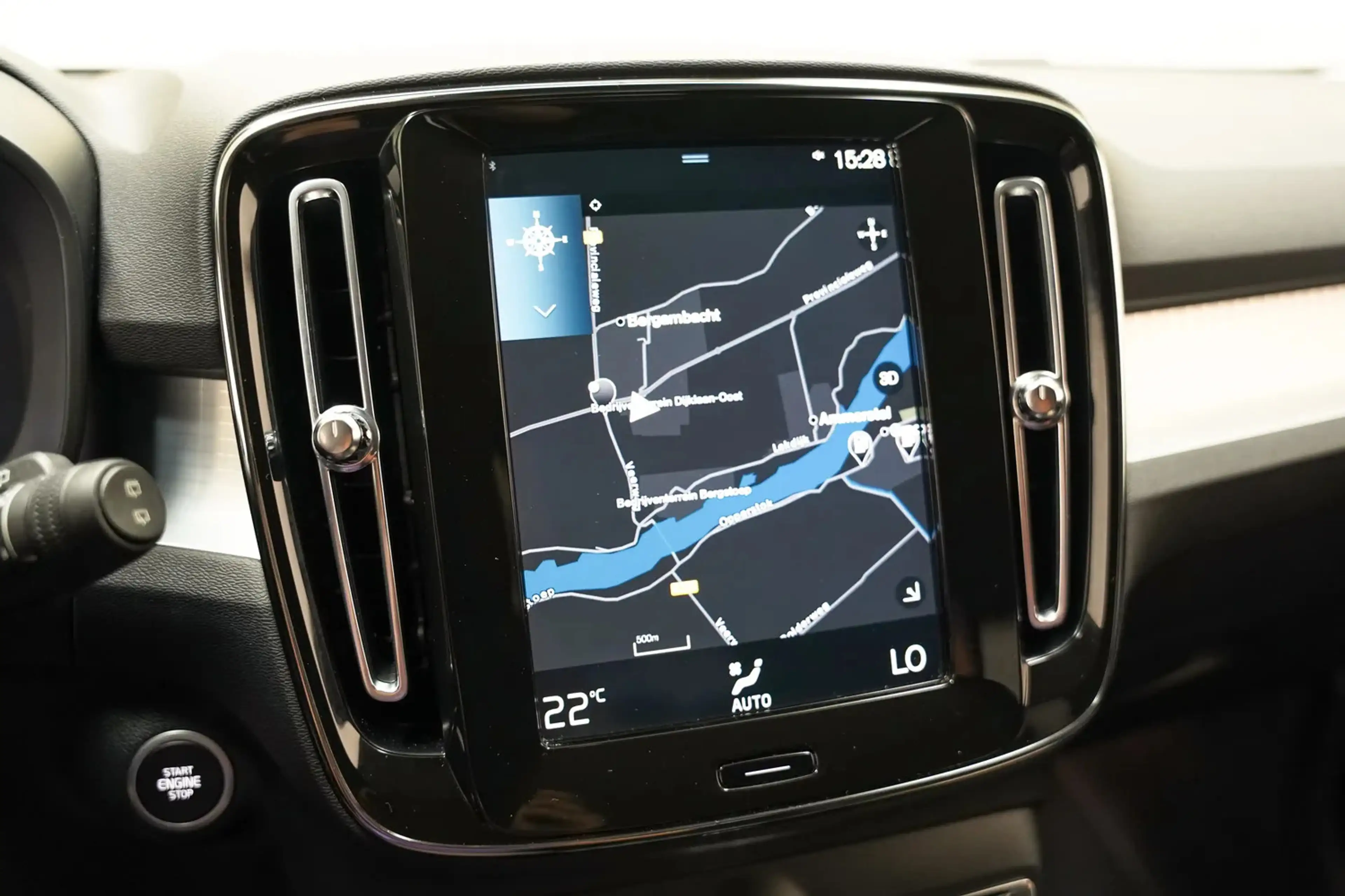 Volvo XC40 1.5 T5 Plug-in hybrid Plus Bright Aut. [ Adapt.cru — photo 10