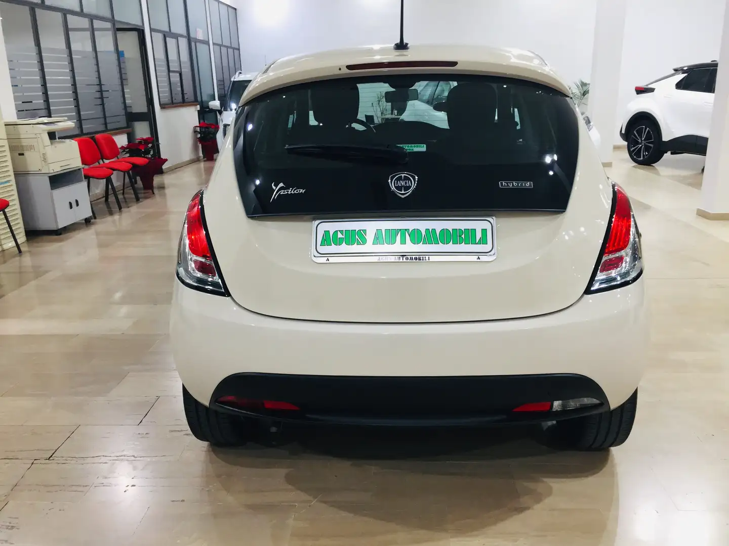 Lancia Ypsilon 1.0 Firefly Hybrid Beige - 2
