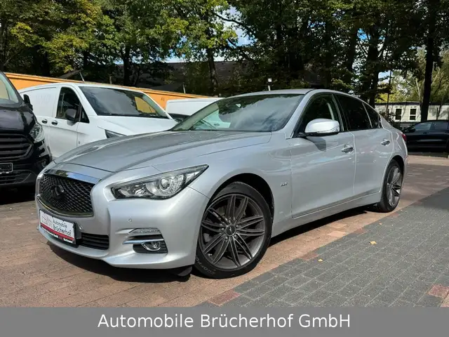Infiniti Q50 2.2d Aut./Leder/Navi/LED/Kamera/8-fach ber.