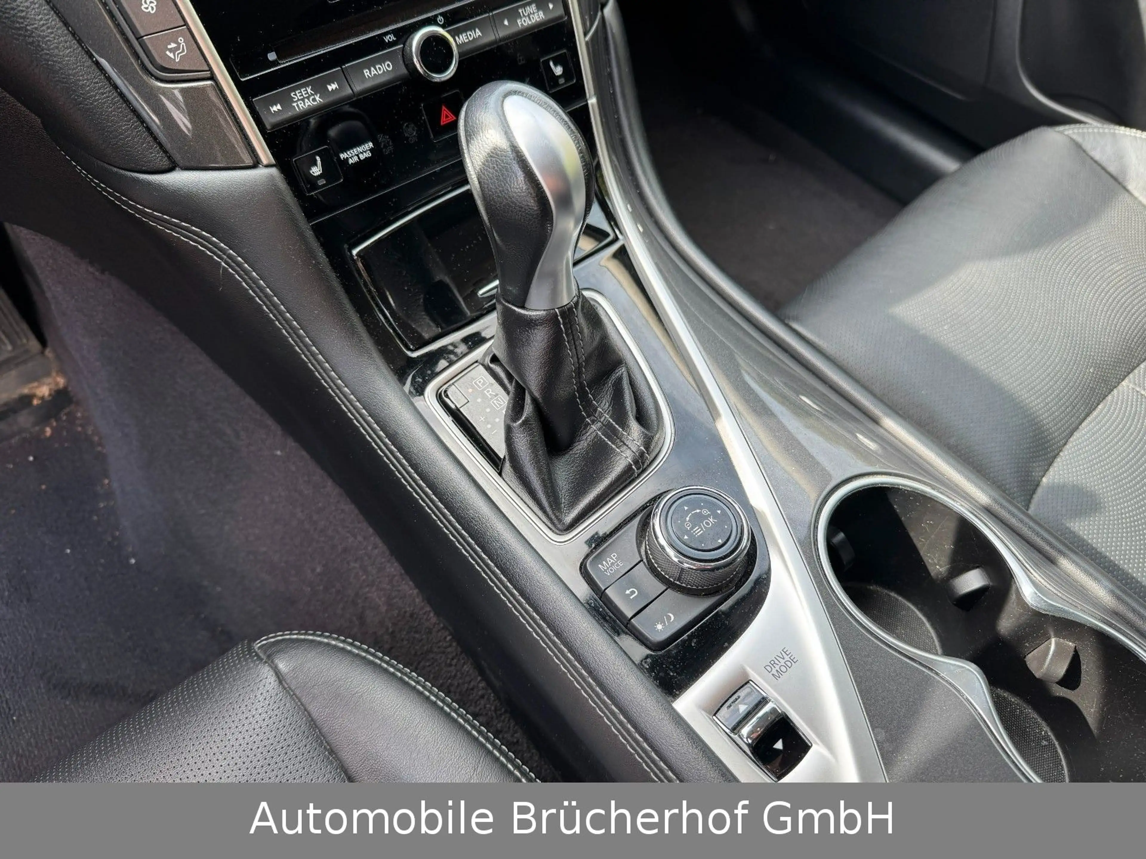 Infiniti Q50 2.2d Aut./Leder/Navi/LED/Kamera/8-fach ber. — photo 14