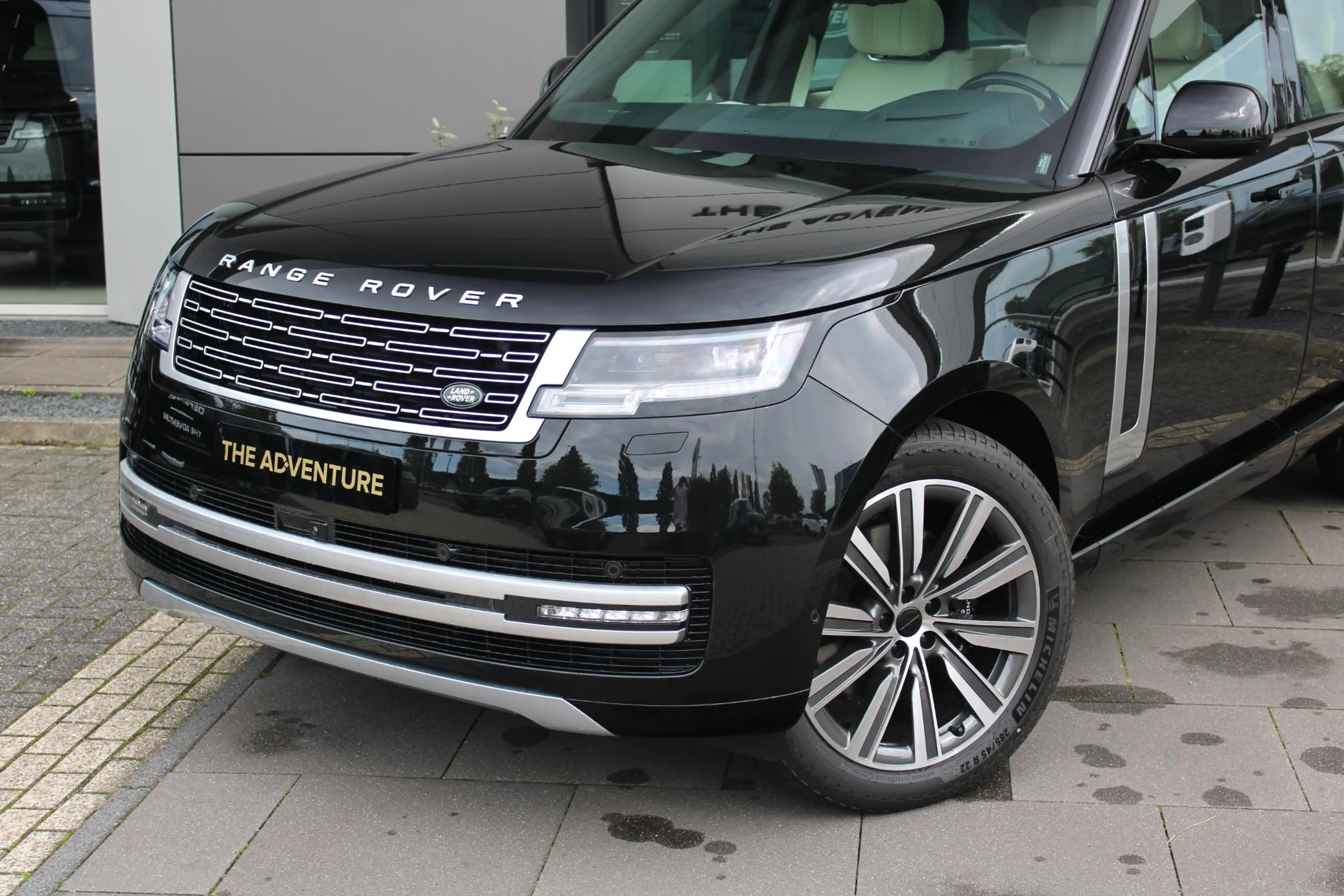 Land Rover Range Rover P460e SWB Autobiography | Perlino | Towing Pack | — photo 8