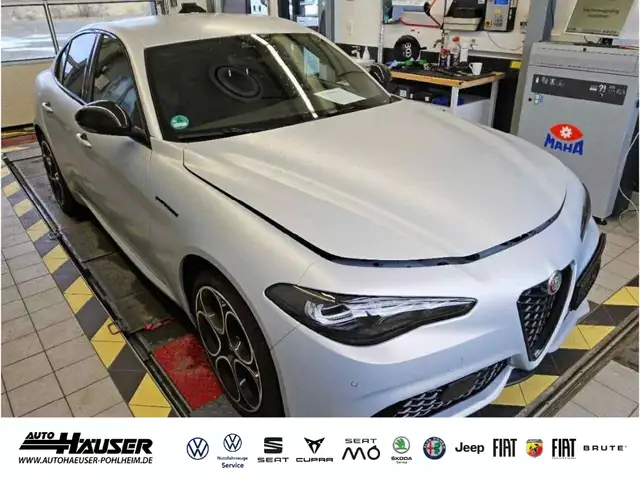 Alfa Romeo Giulia Competizione 2.0 Turbo AT8 Q4 HARMAN-KARDON EL. SI