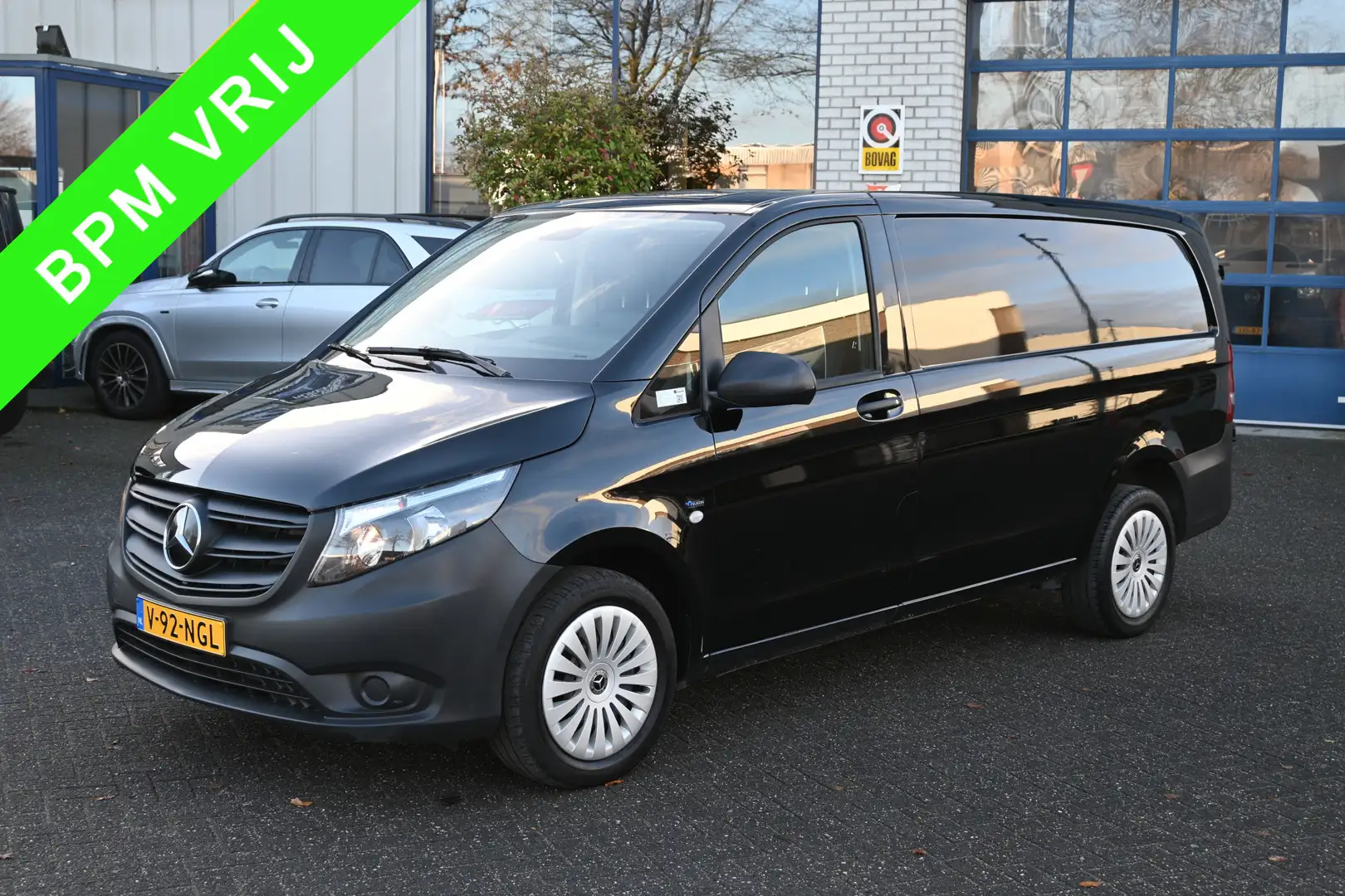 Mercedes-Benz Vito 116 CDI L2 Distronic, 2500 kg trekhaak, Audio 40 n Schwarz - 1