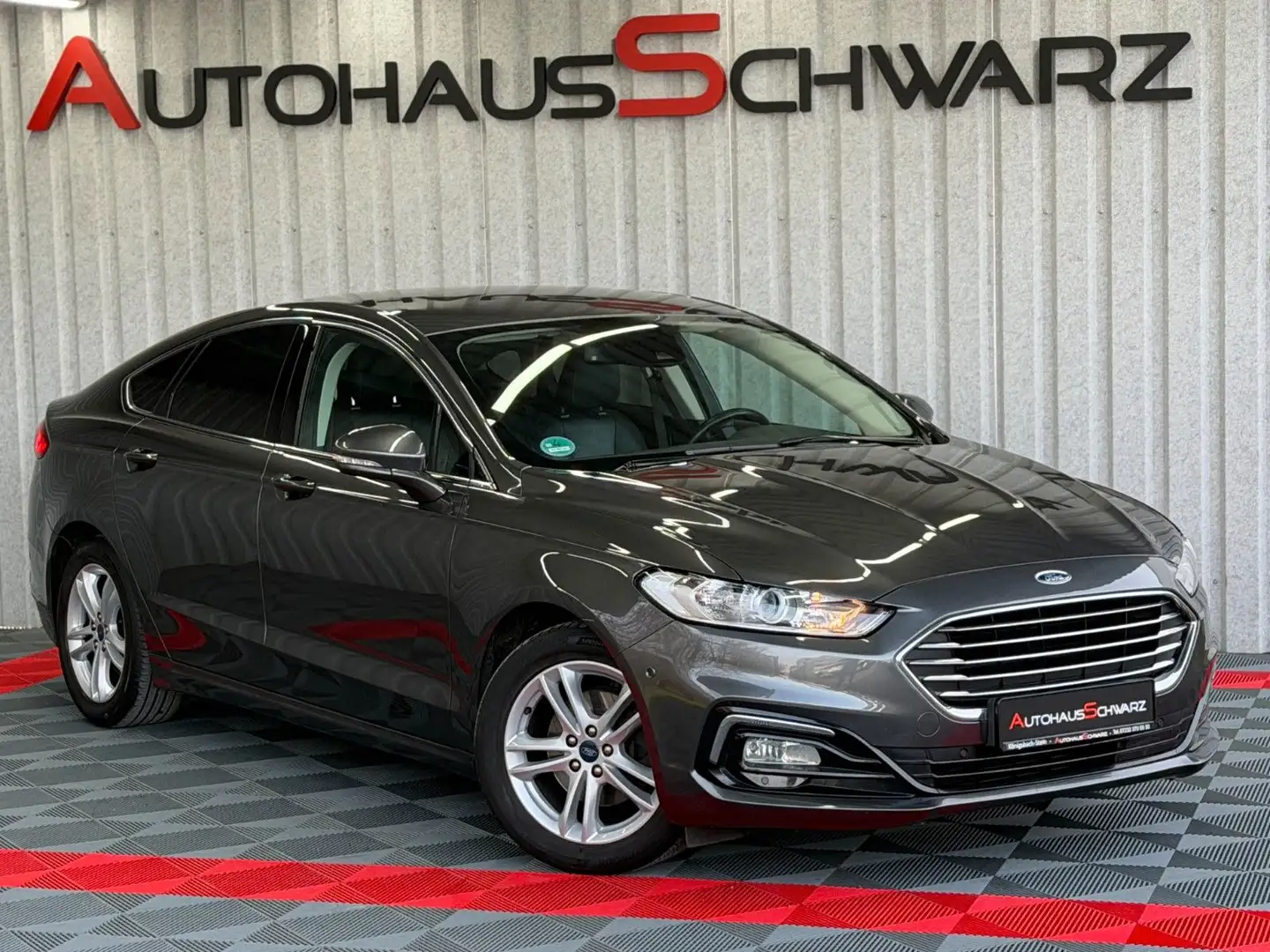 Ford Mondeo Lim. Titanium Kamera Leder Navi Tempo Grau - 1